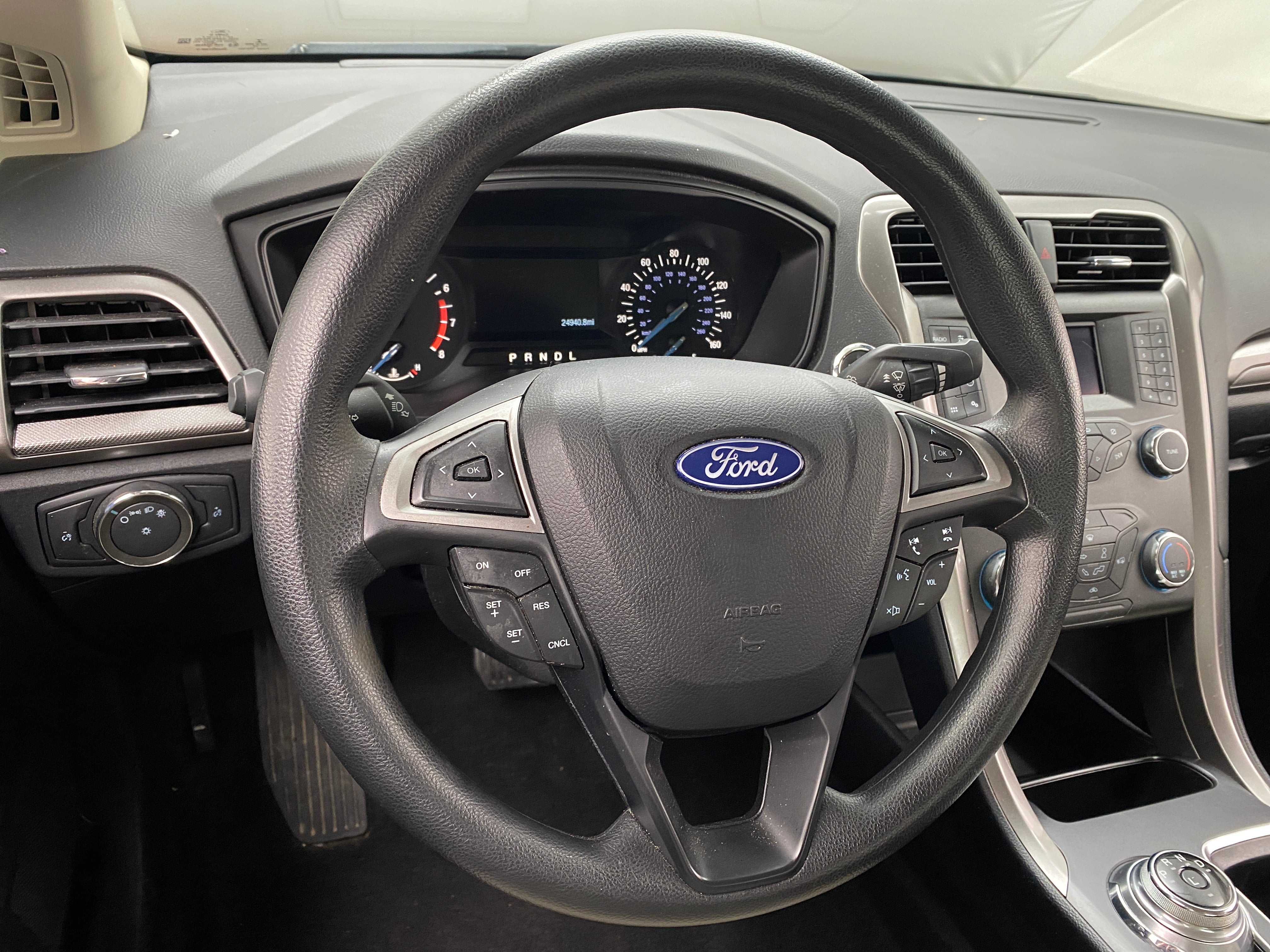2020 Ford Fusion S 5