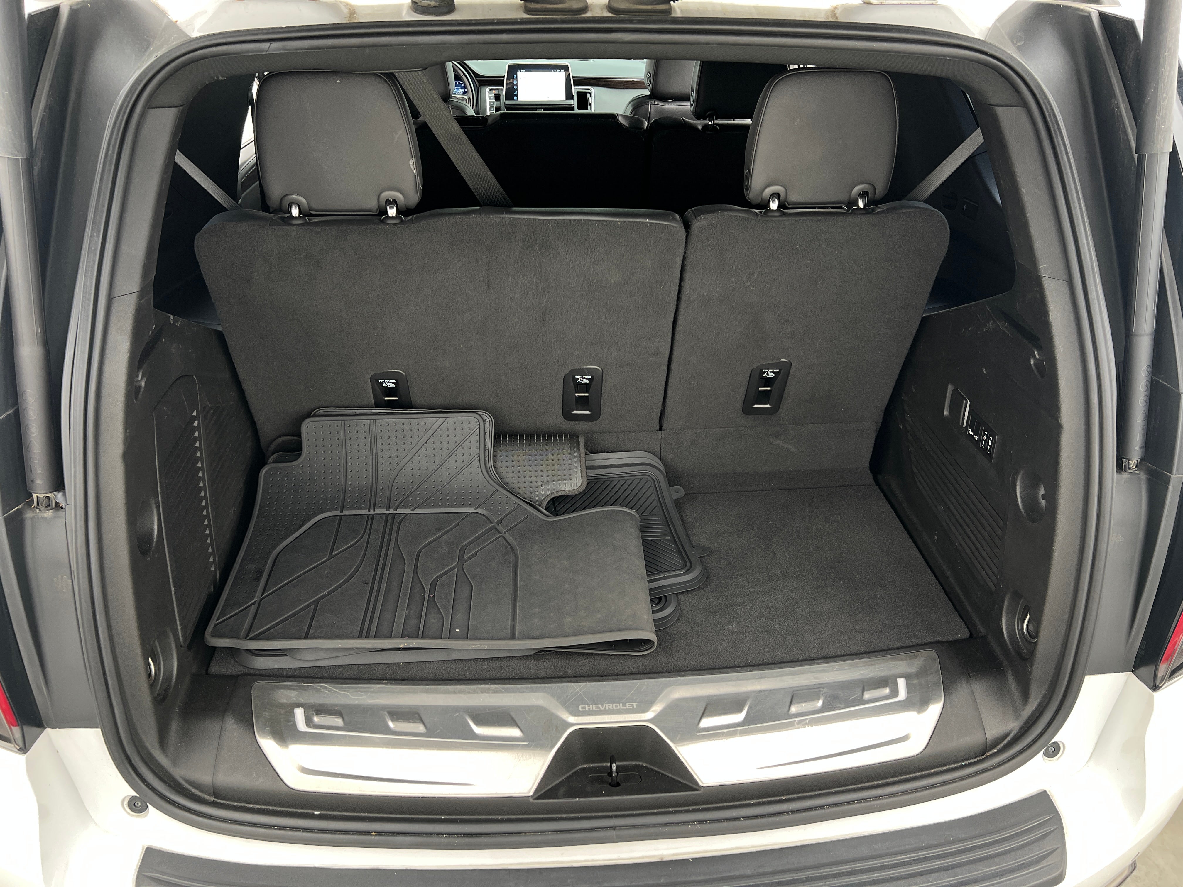 2022 Chevrolet Tahoe Z71 6