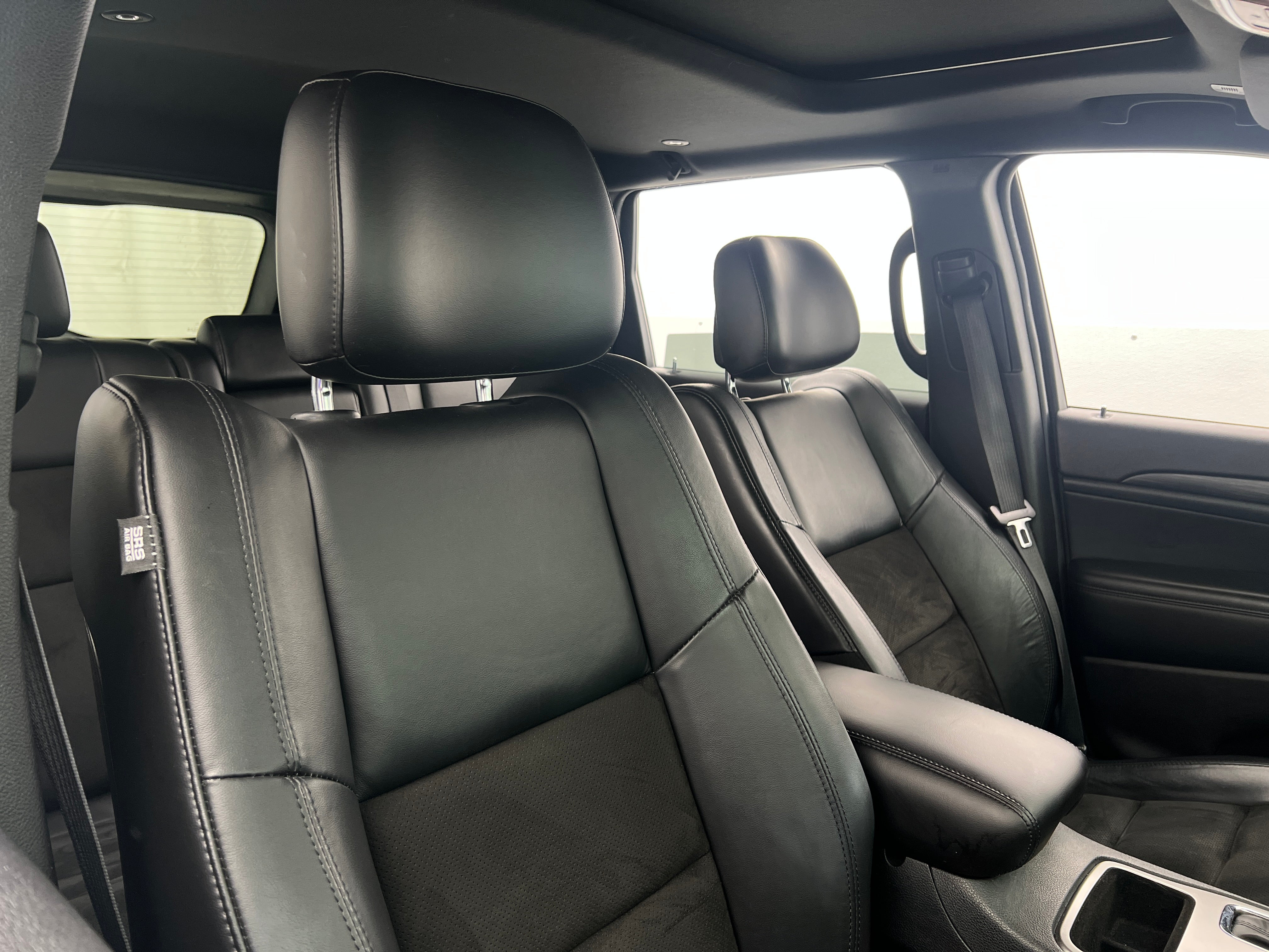 2019 Jeep Grand Cherokee Altitude 2