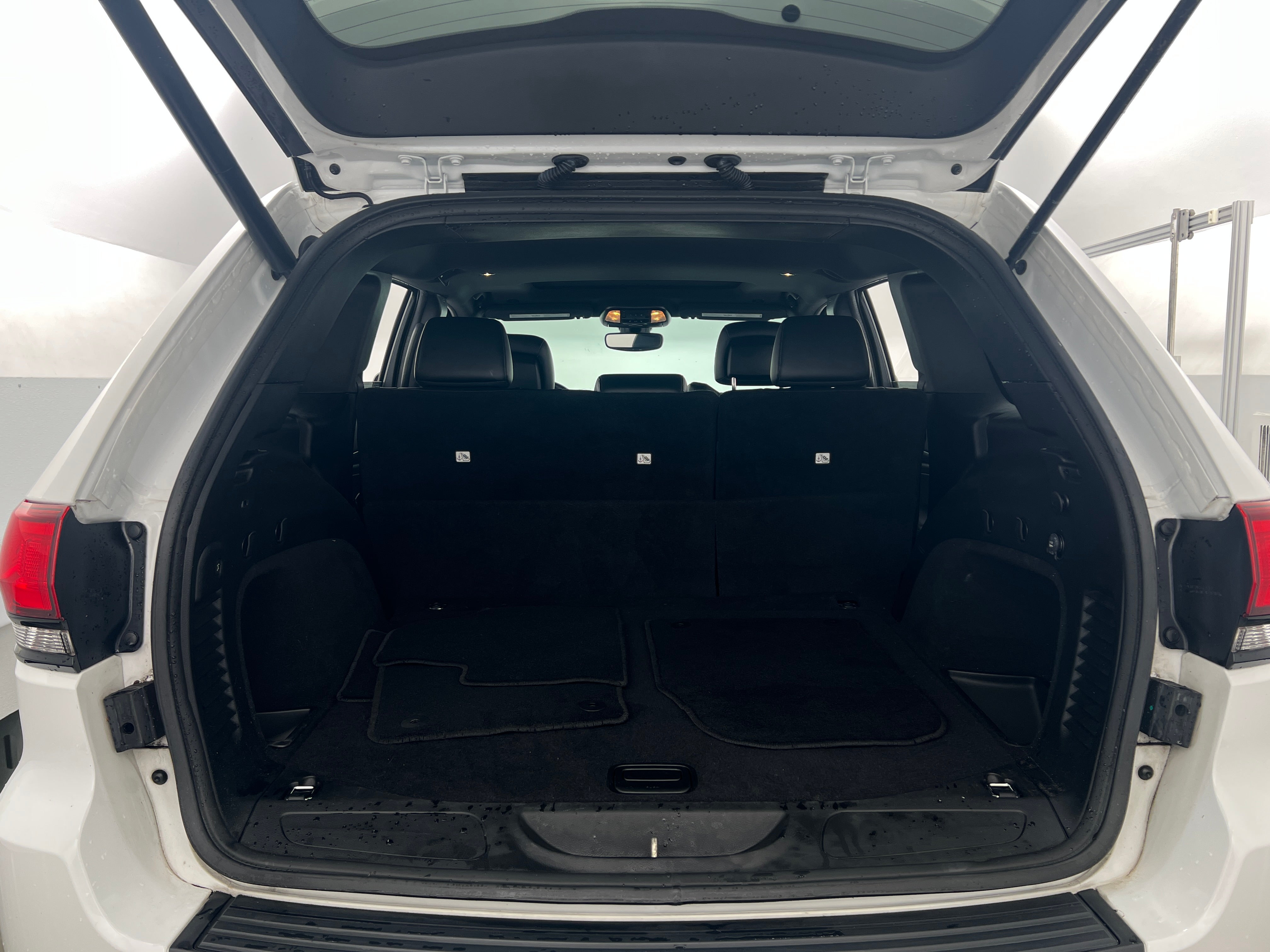2019 Jeep Grand Cherokee Altitude 7