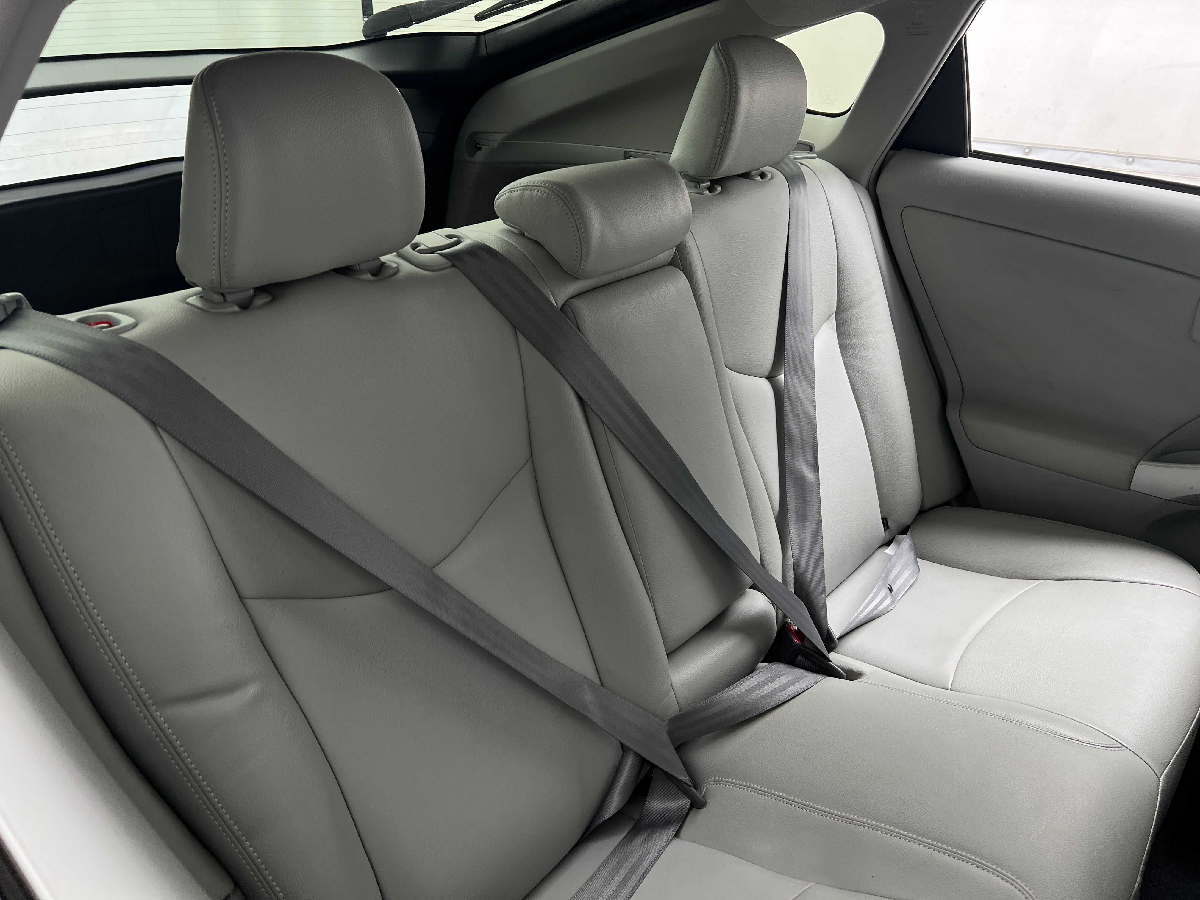 2013 Toyota Prius Two 6