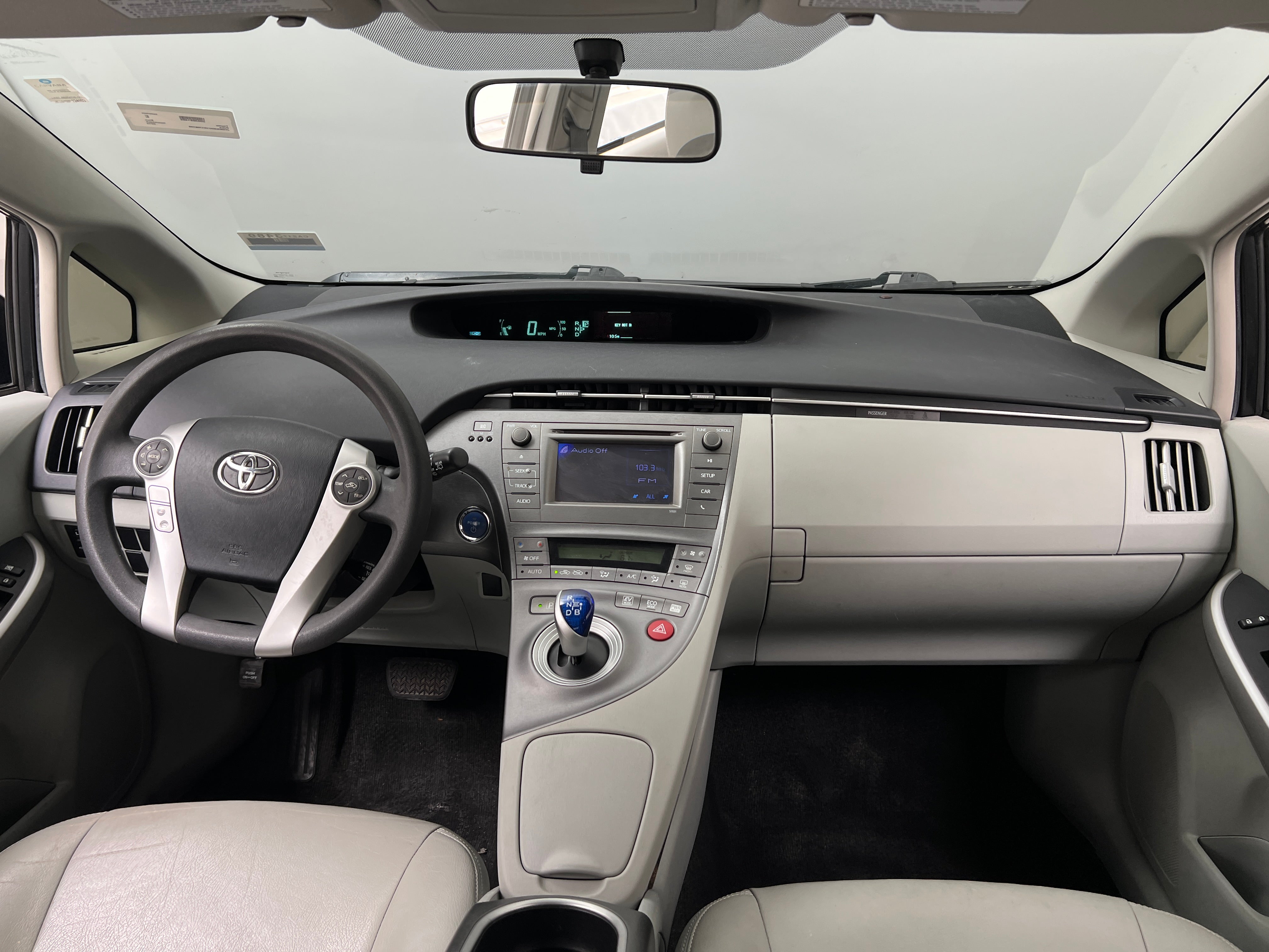 2013 Toyota Prius Two 3