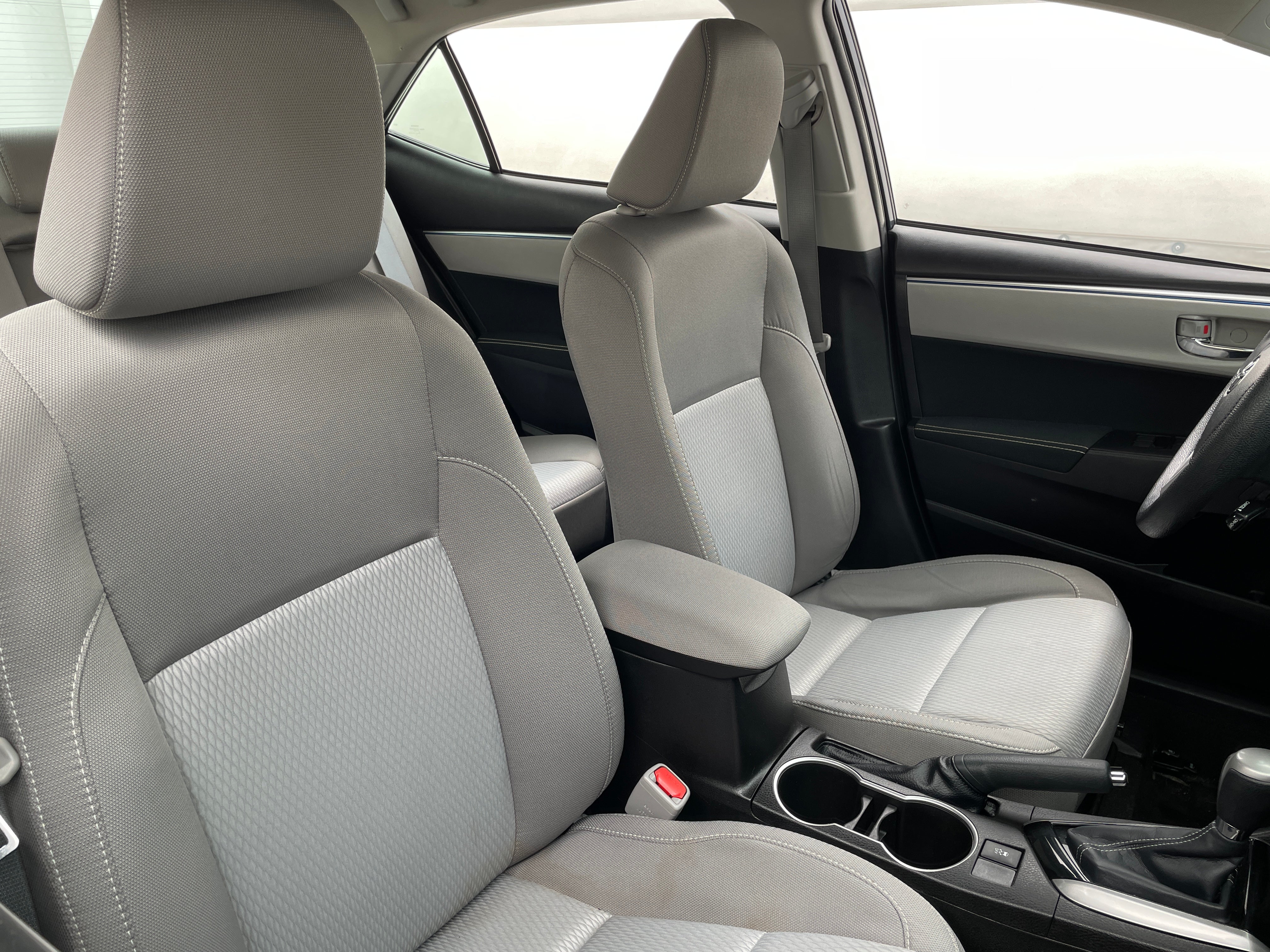 2016 Toyota Corolla LE 2