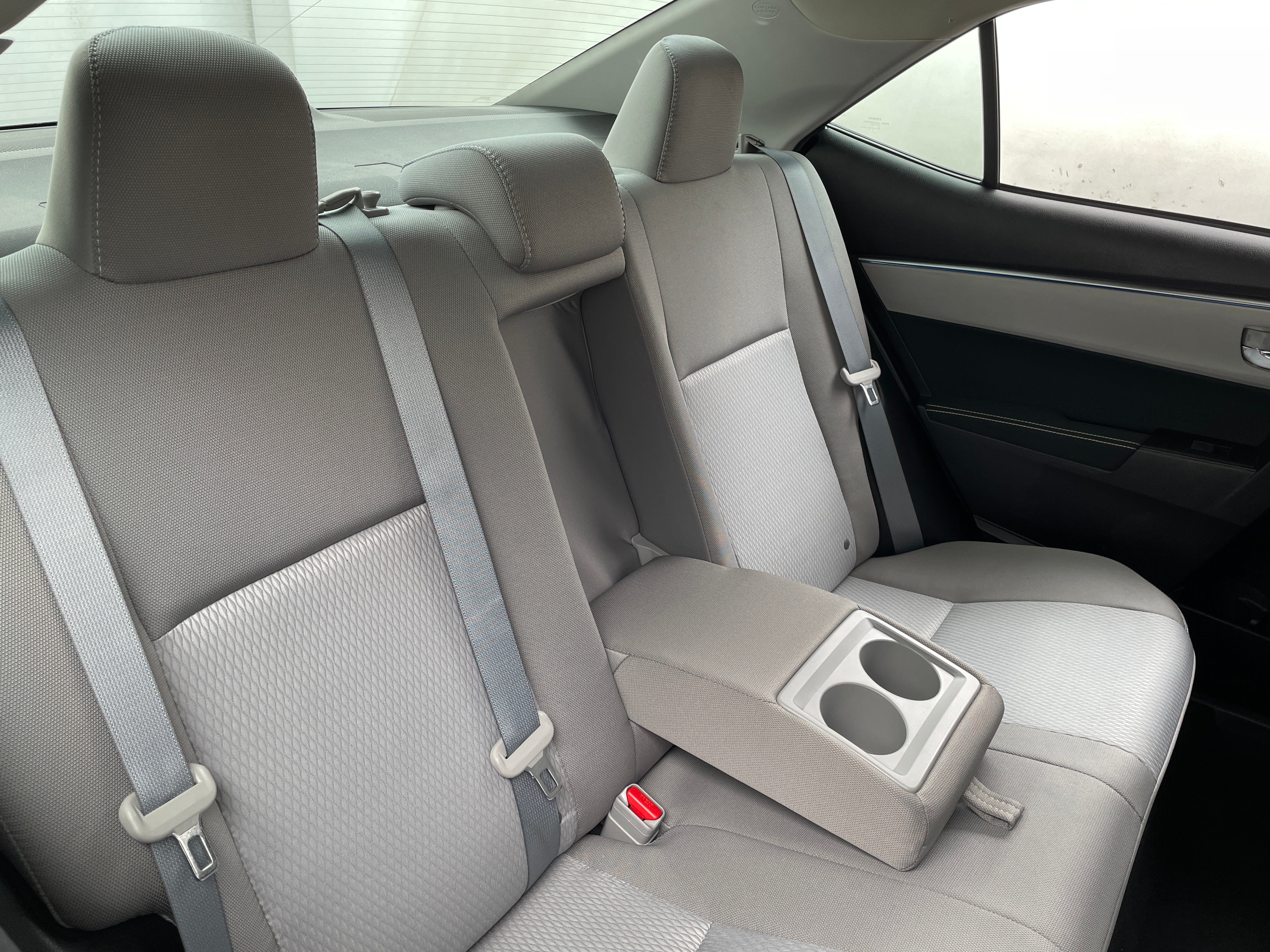 2016 Toyota Corolla LE 6