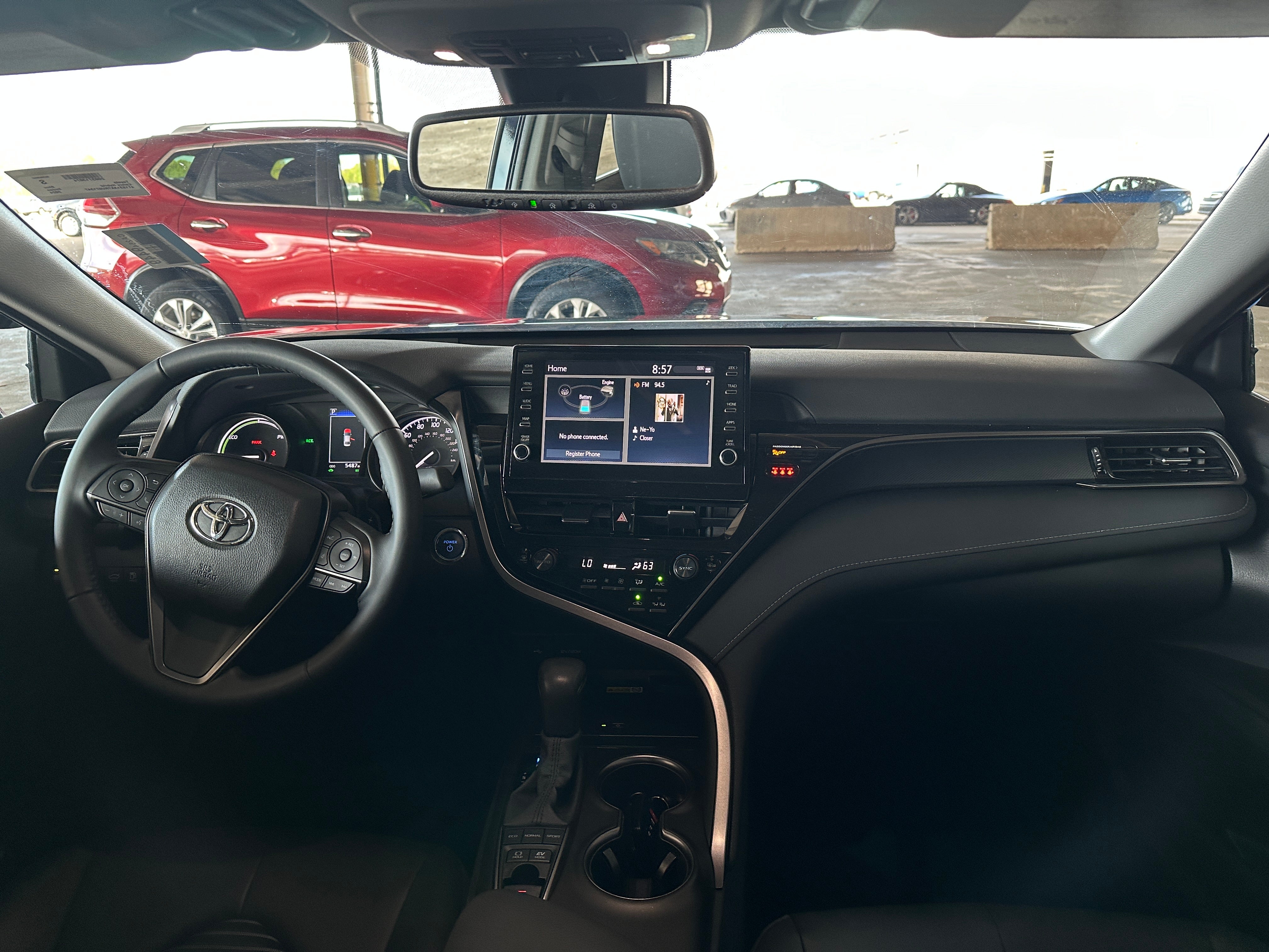 2024 Toyota Camry SE 2