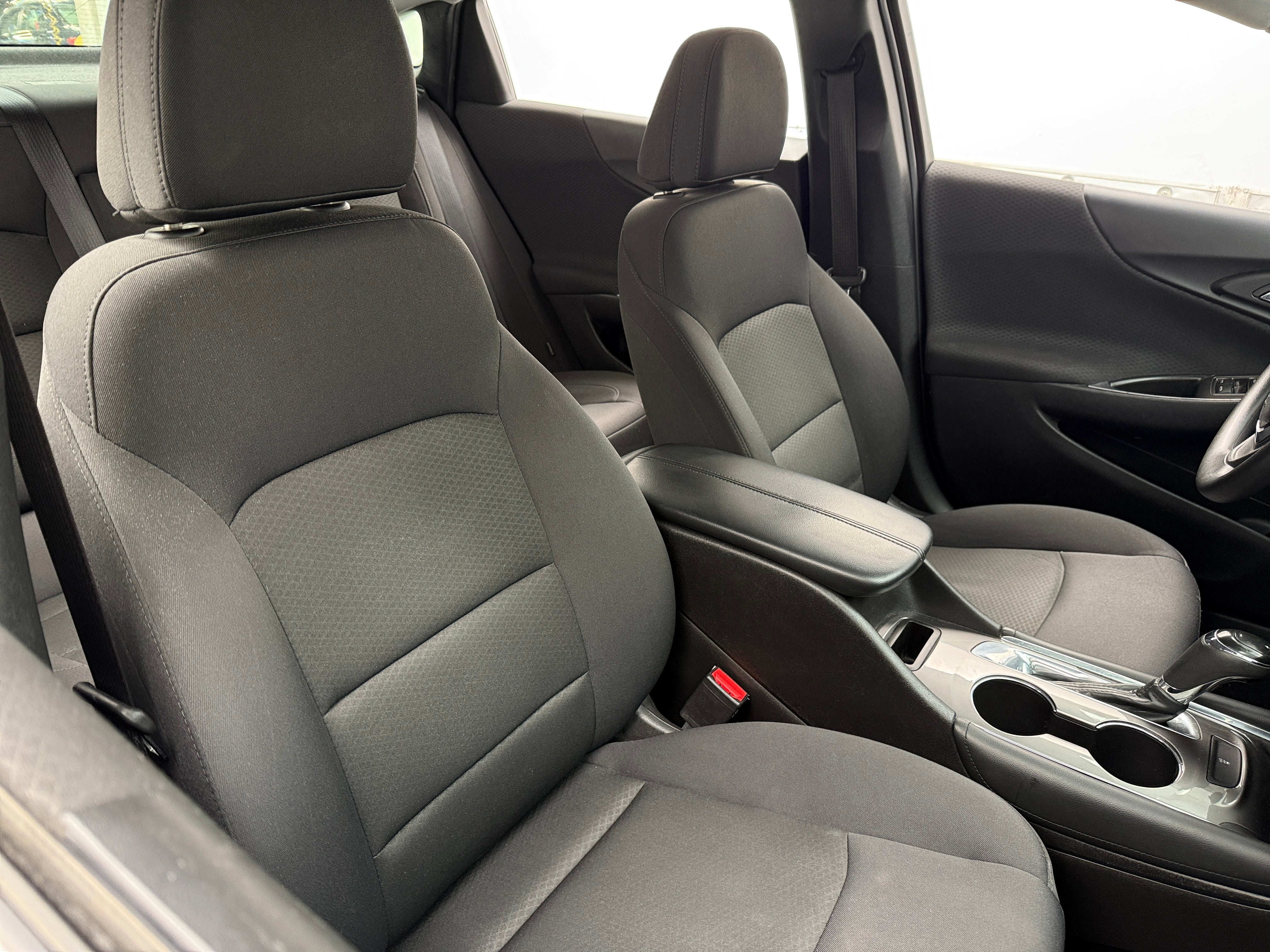 2017 Chevrolet Malibu LT 2