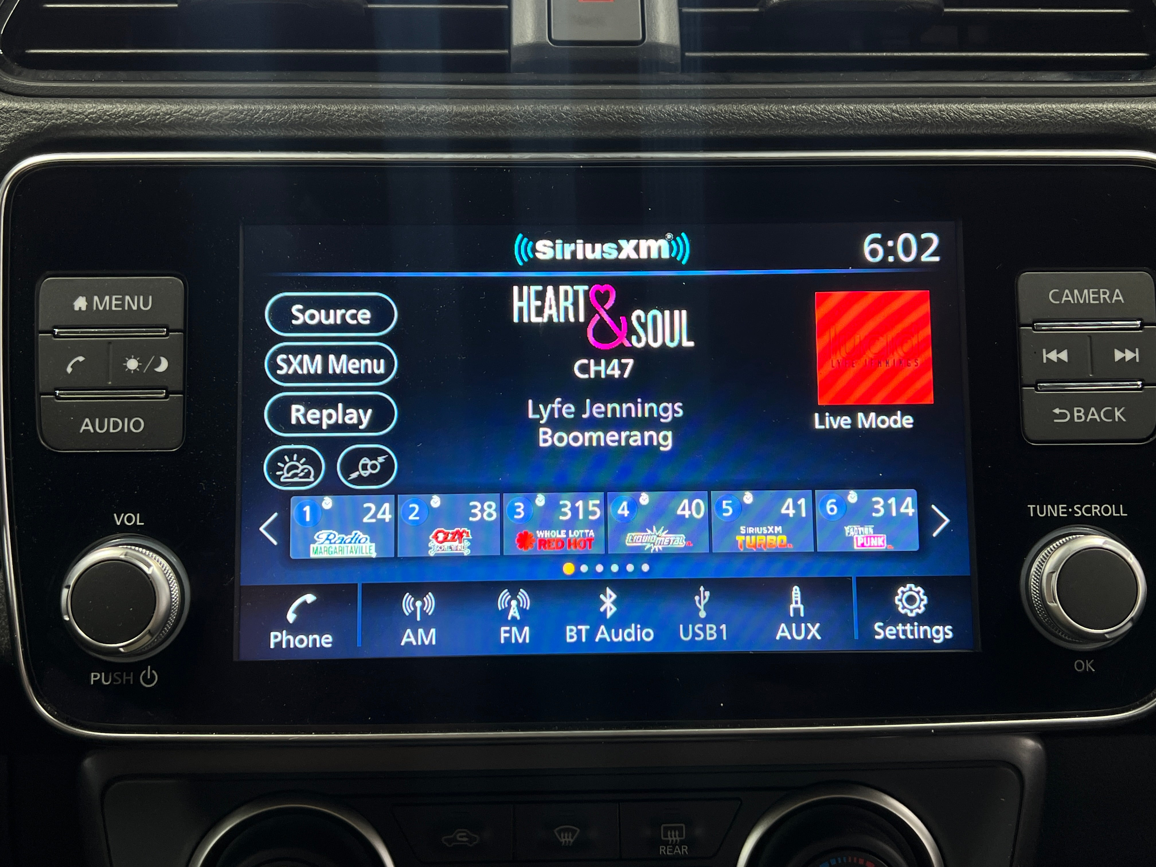 2025 Nissan Leaf S 4