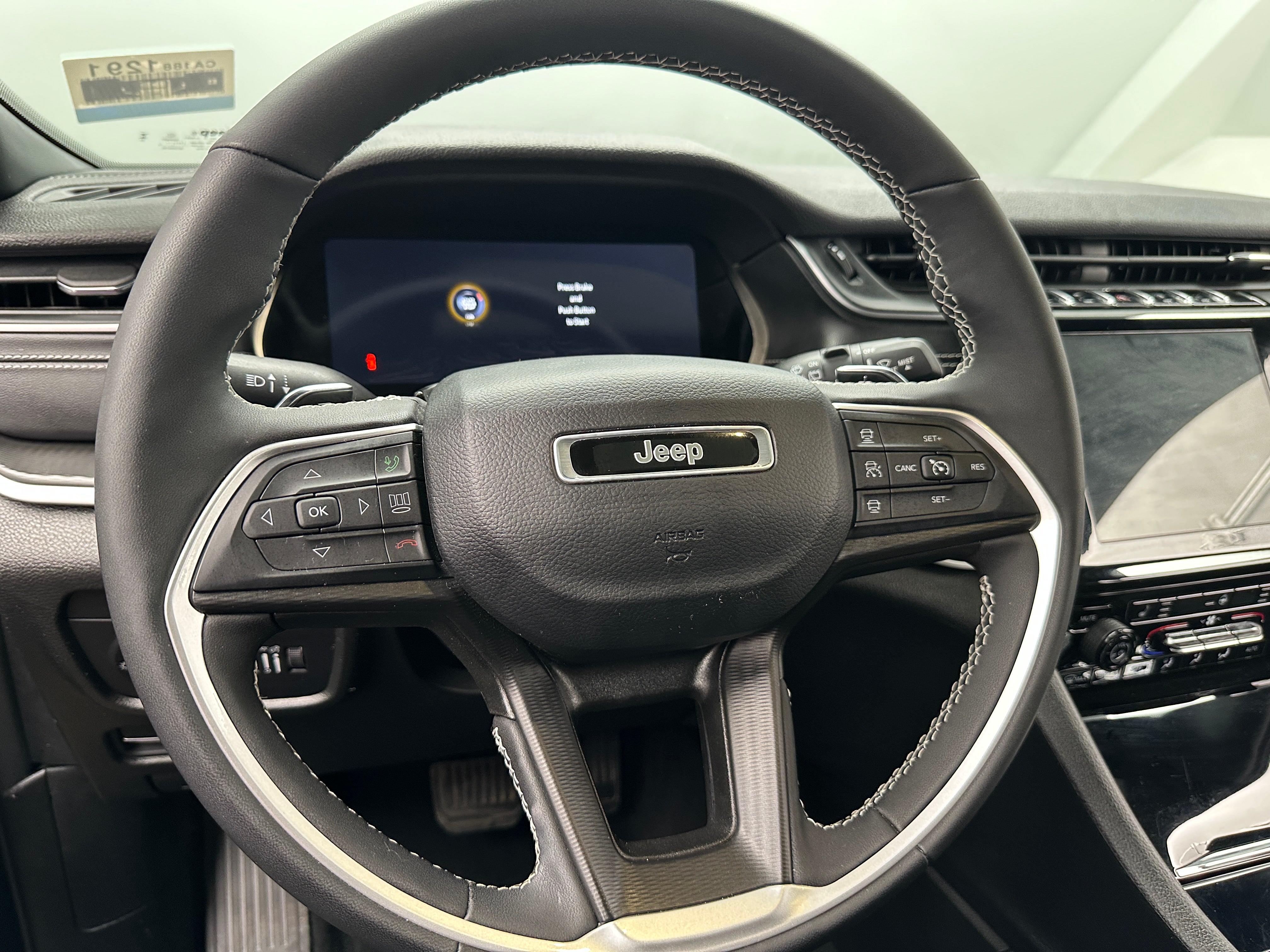 2024 Jeep Grand Cherokee Altitude 4