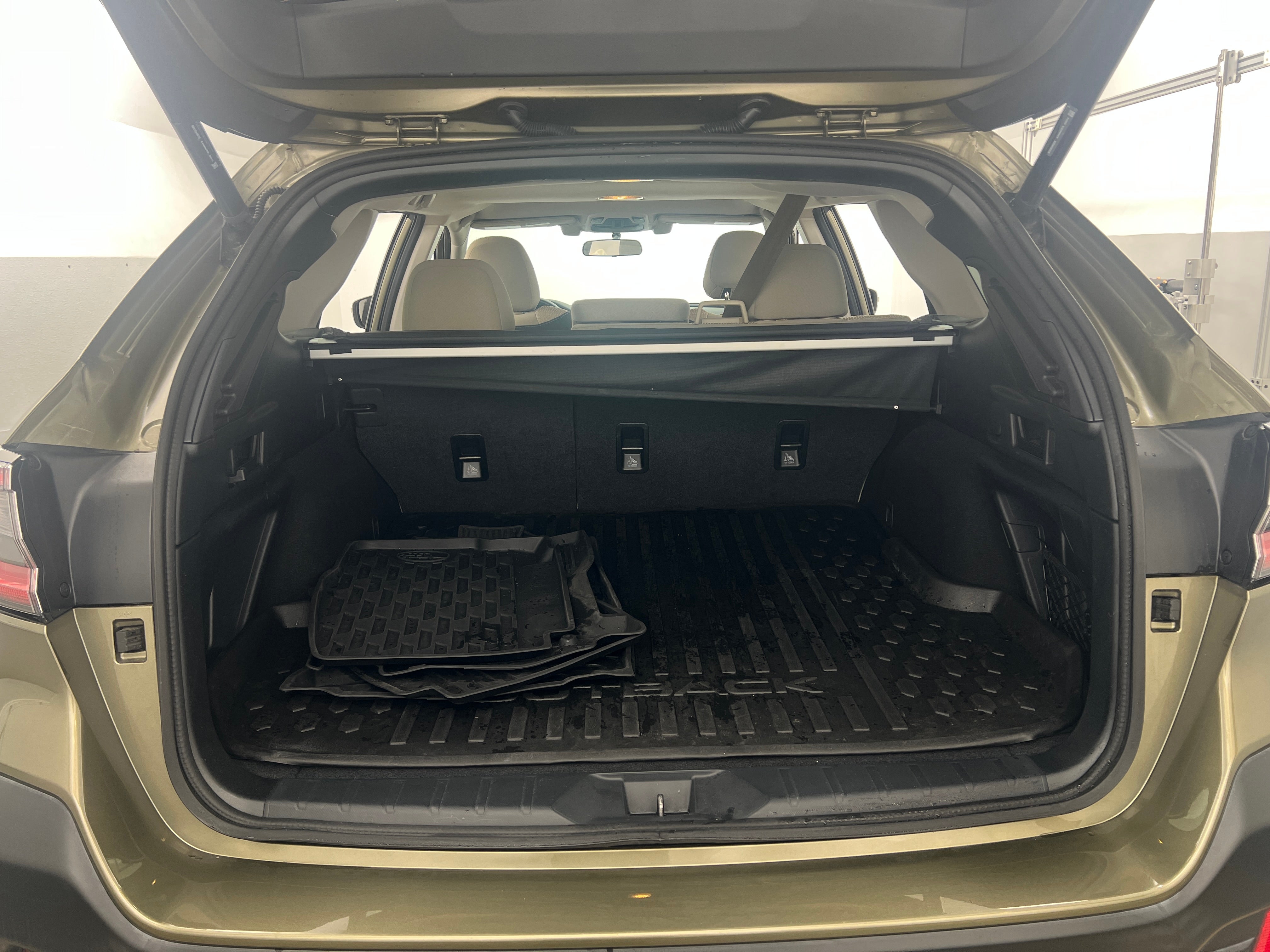 2022 Subaru Outback Premium 7