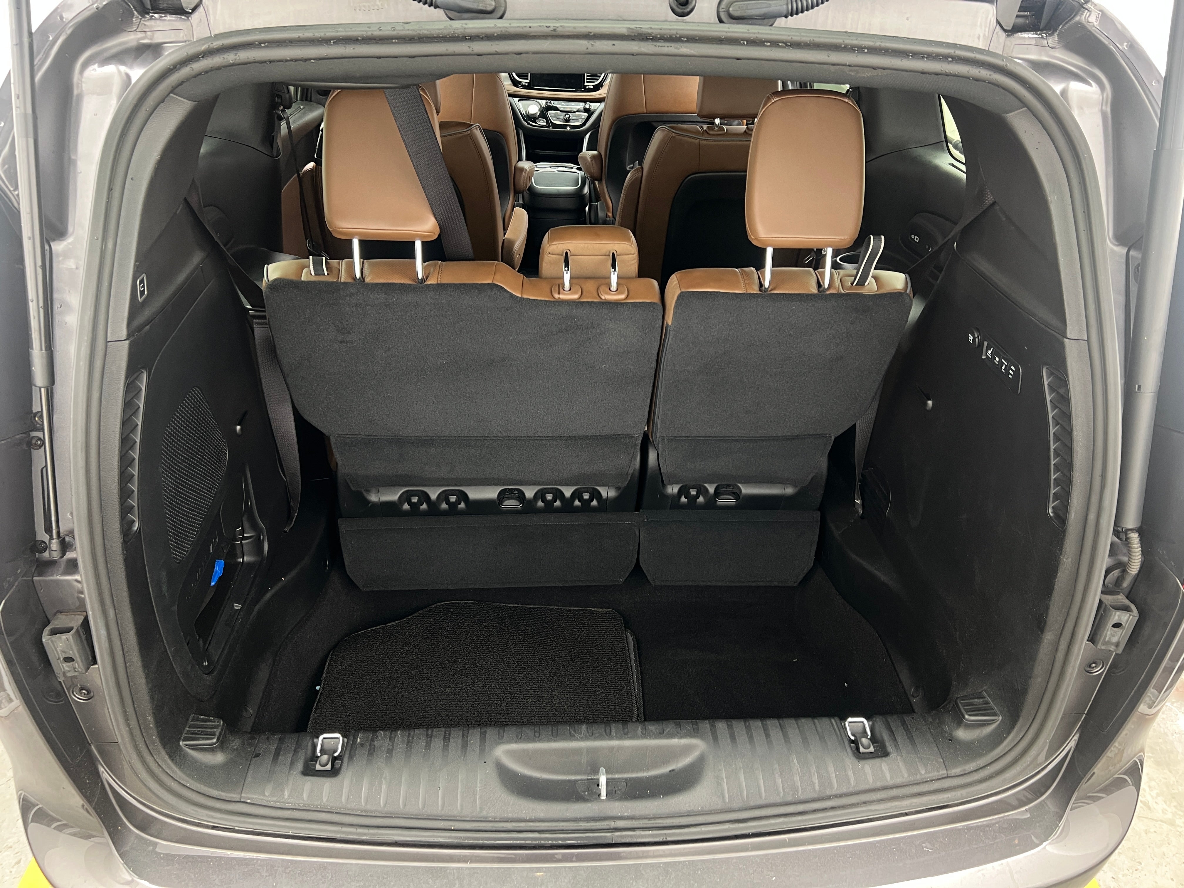 2021 Chrysler Pacifica Limited 6