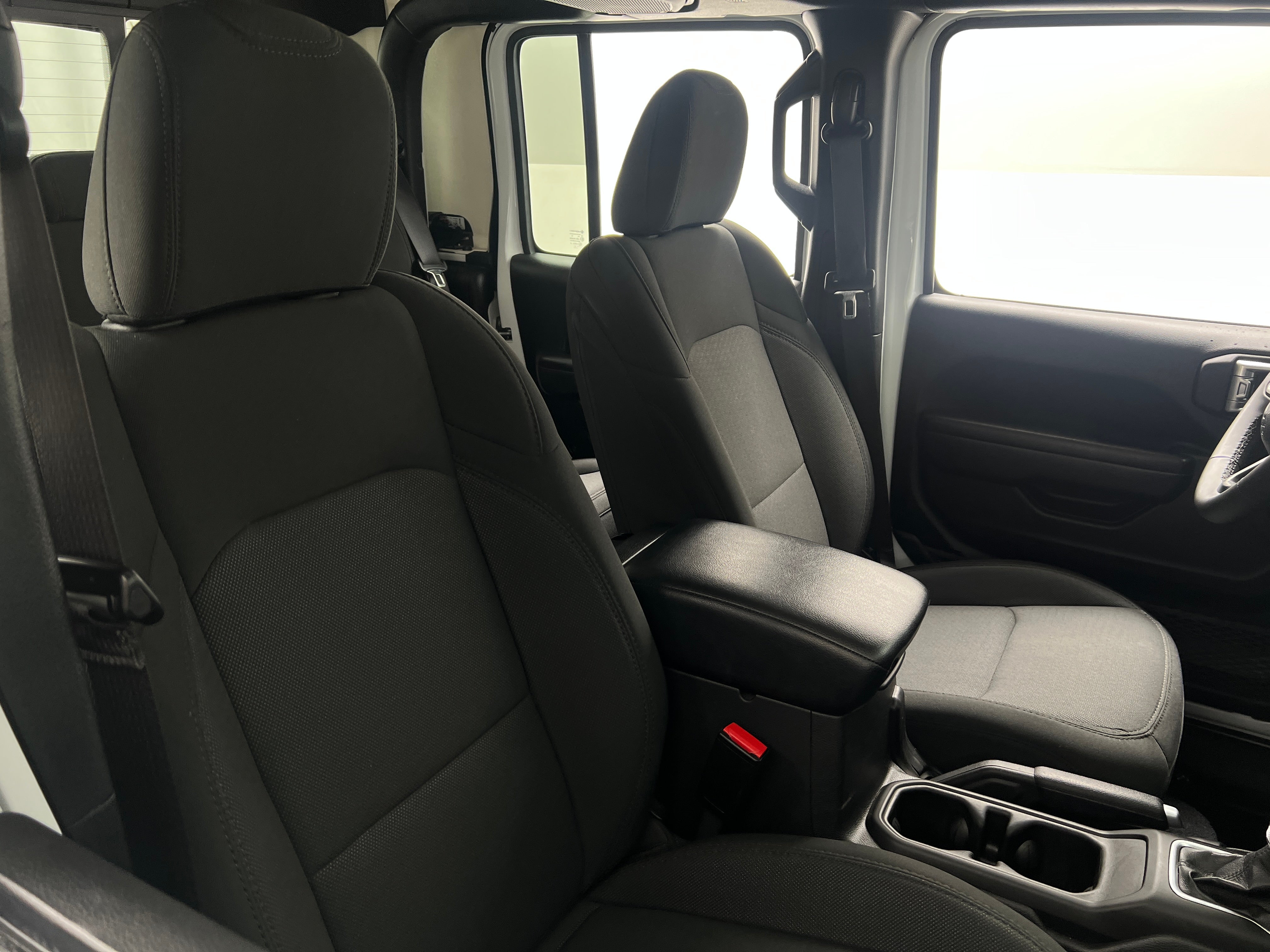 2023 Jeep Gladiator Sport S 2