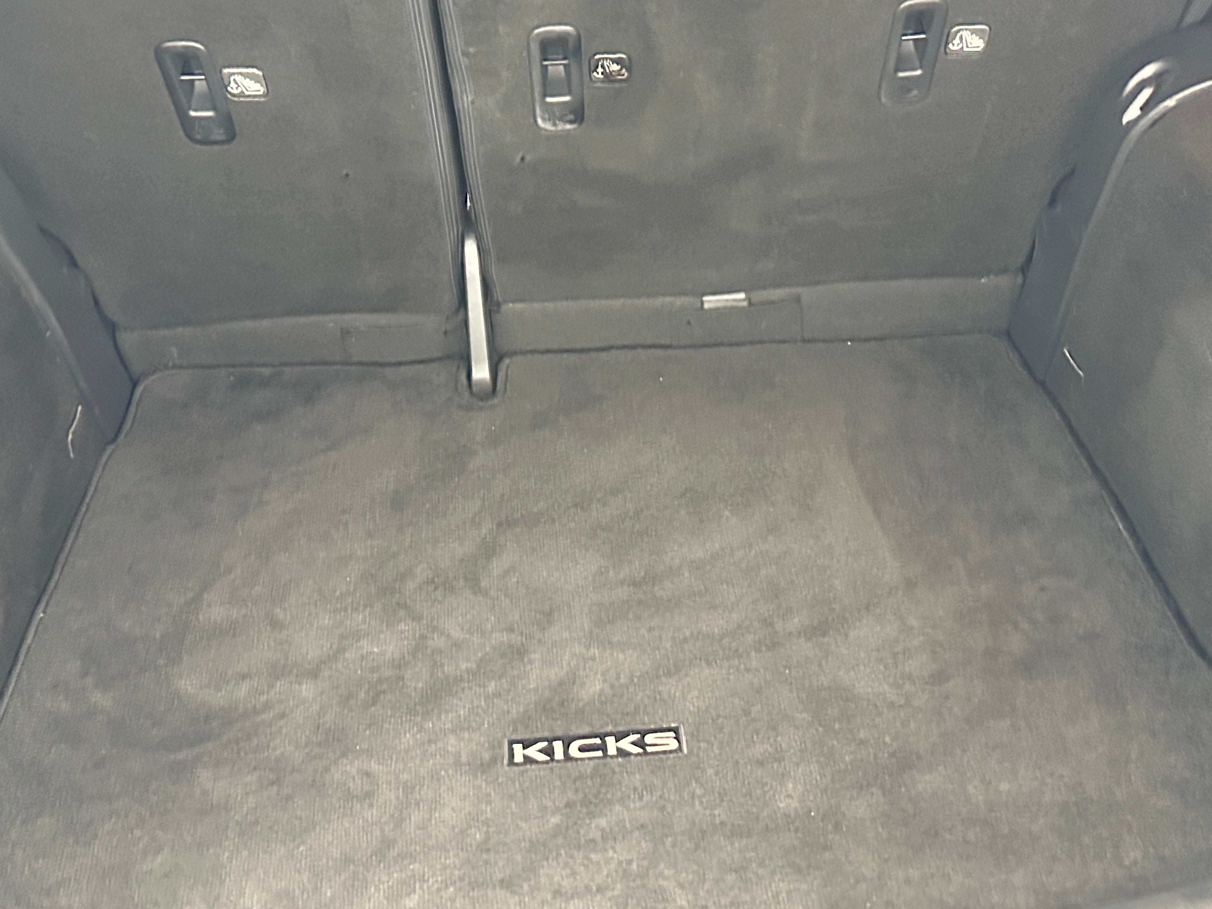 2018 Nissan Kicks SV 7