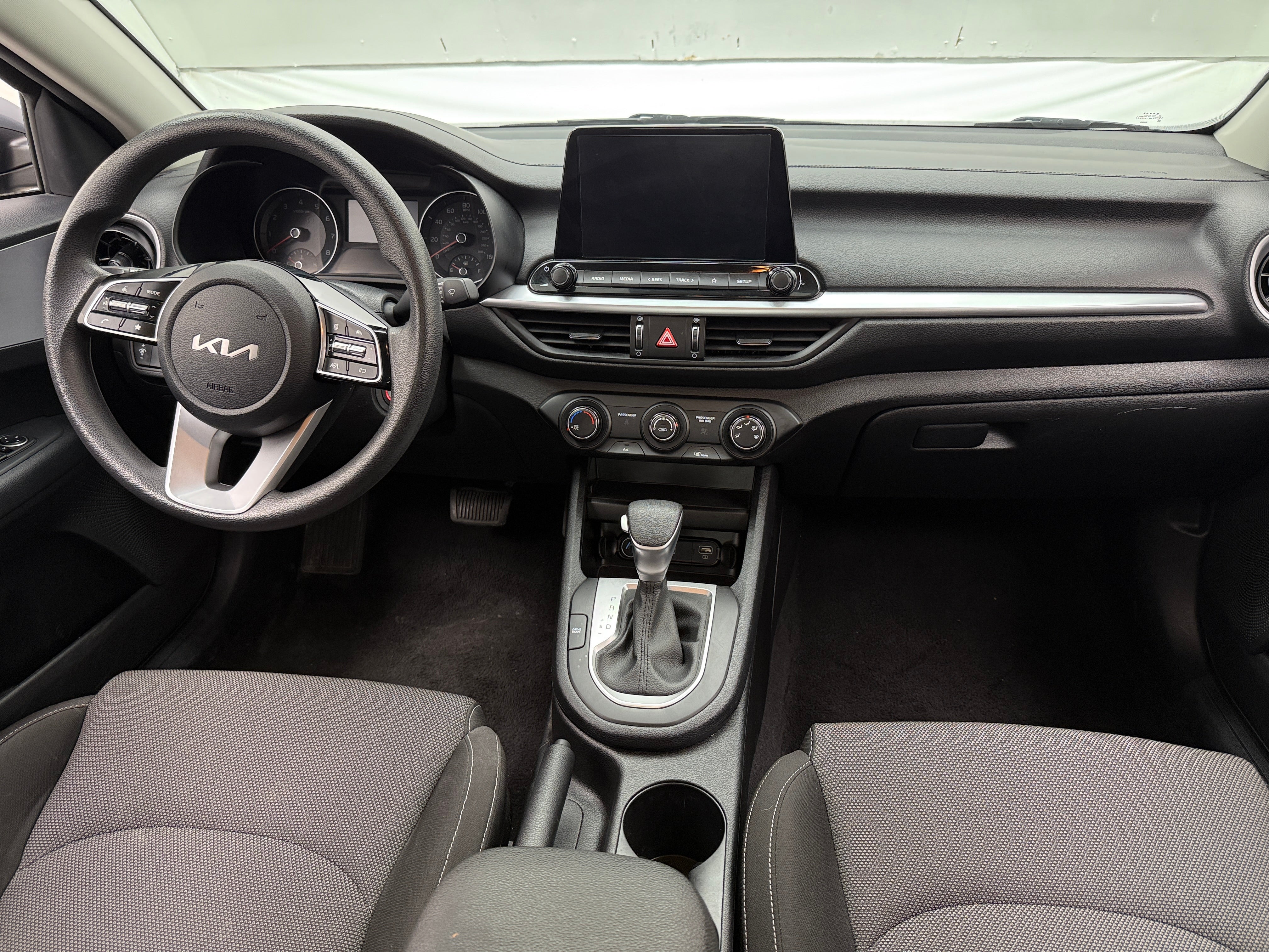 2024 Kia Forte LXS 3