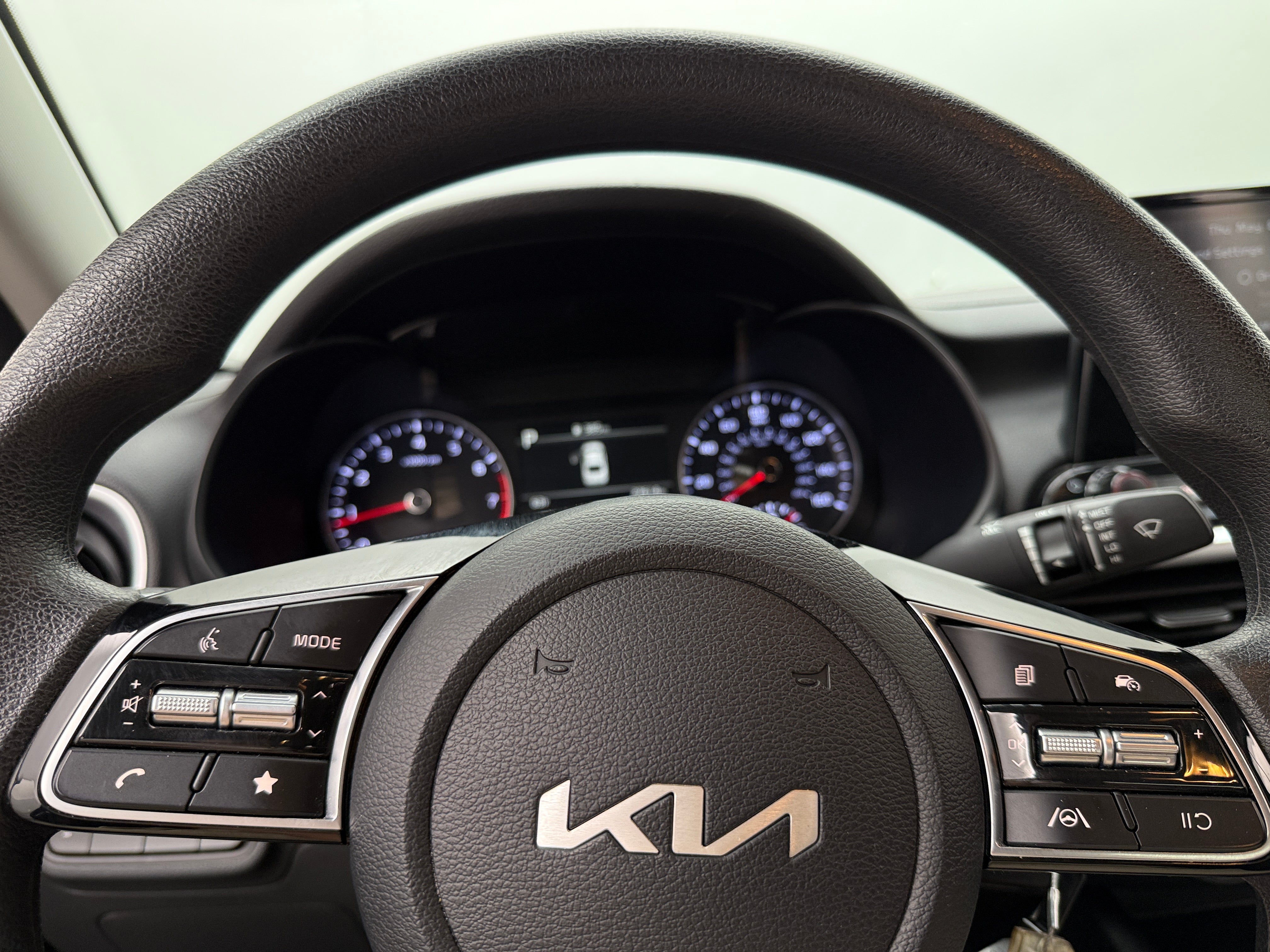 2024 Kia Forte LXS 5