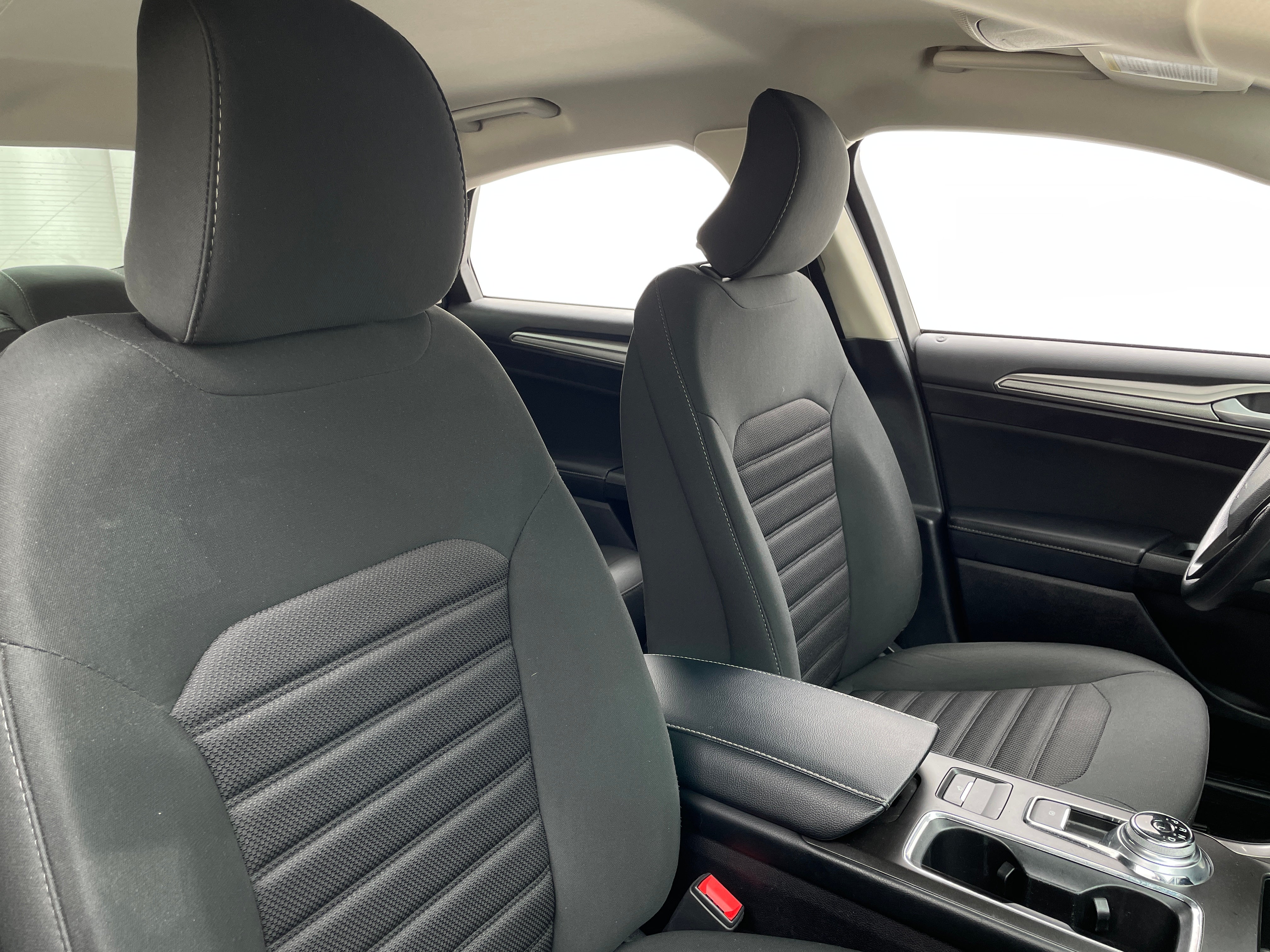 2018 Ford Fusion SE 2