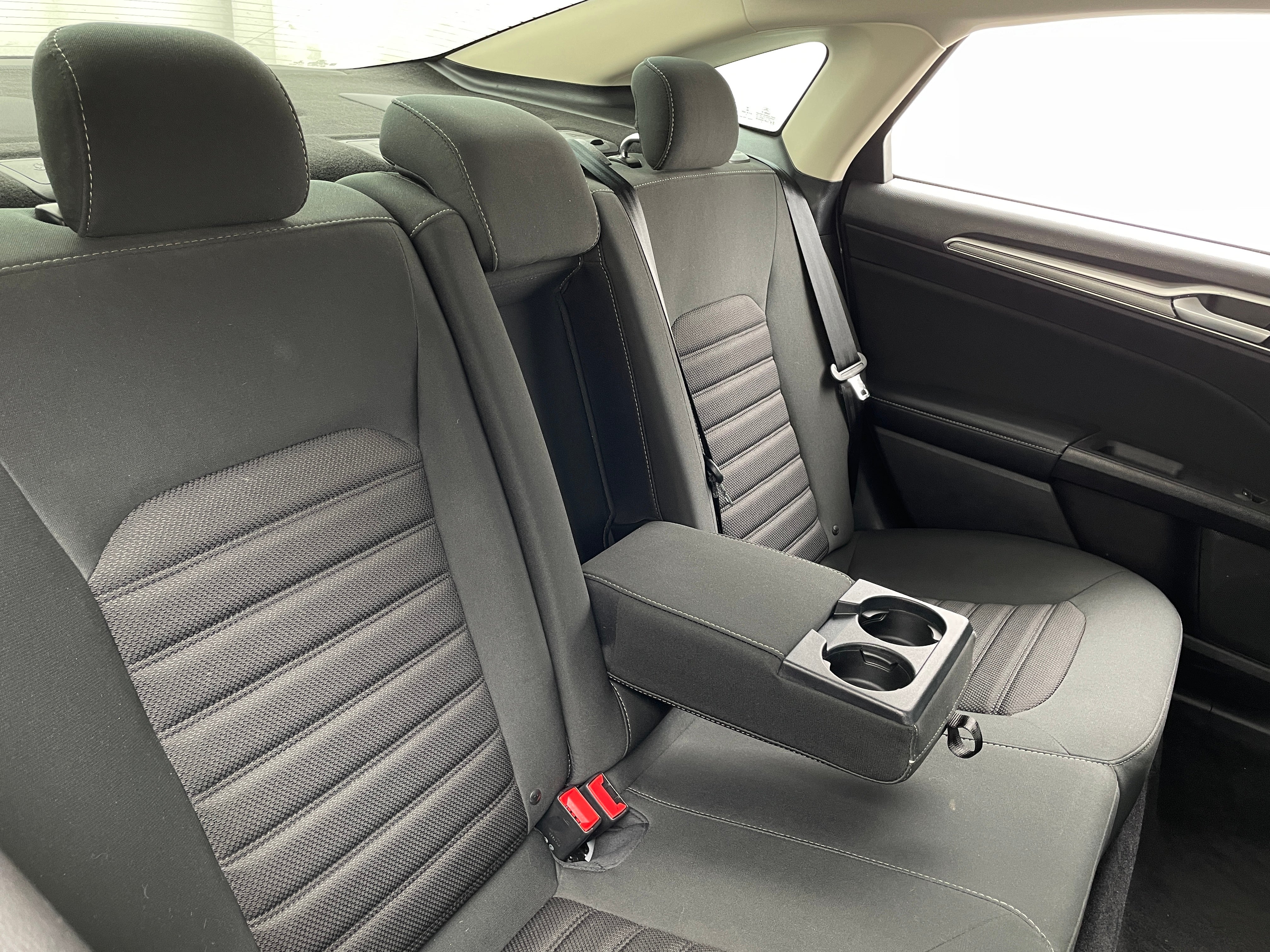 2018 Ford Fusion SE 6