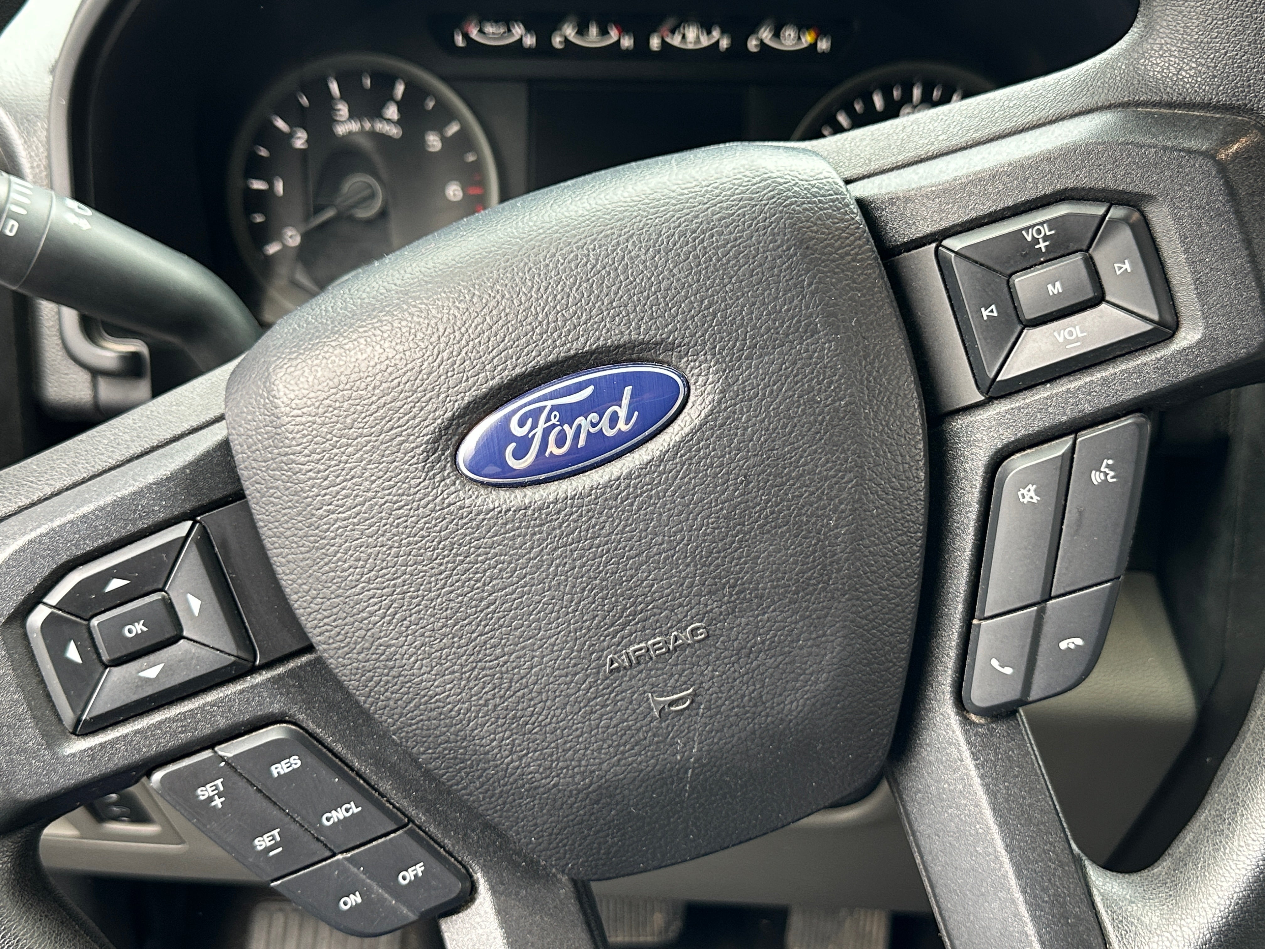 2020 Ford Econoline E-150 5
