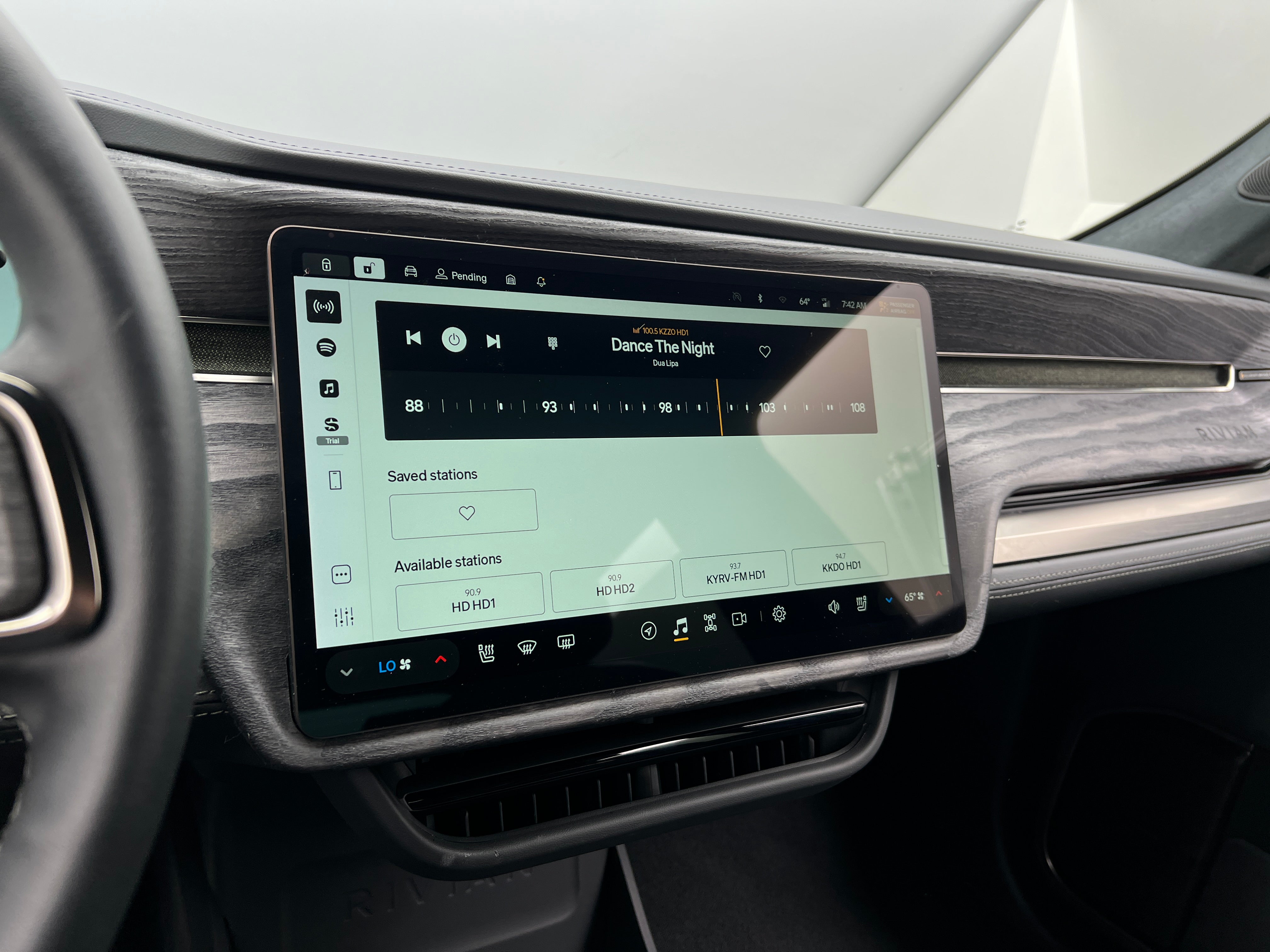 2022 Rivian R1T Adventure 3