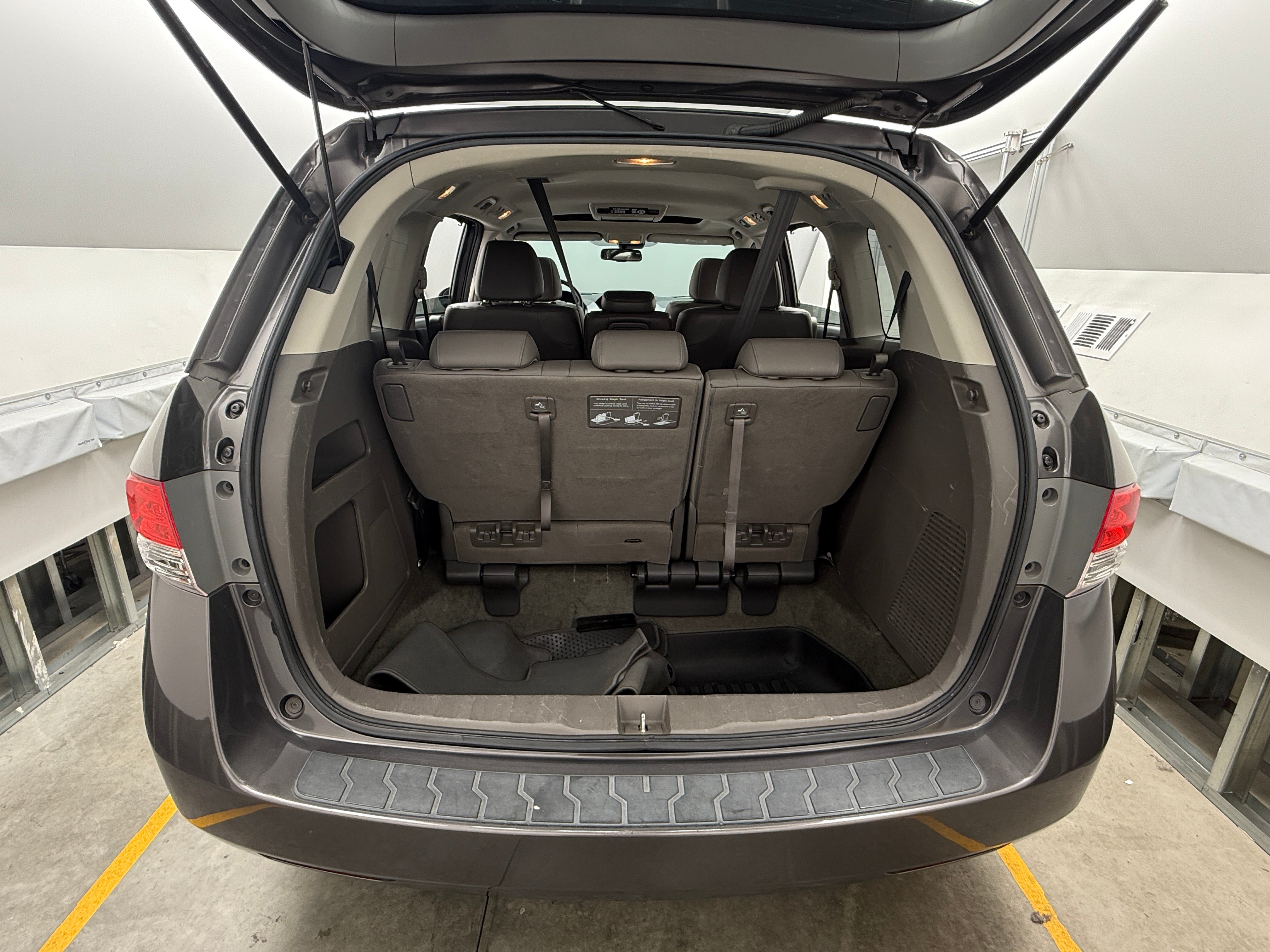 2016 Honda Odyssey EX-L 6