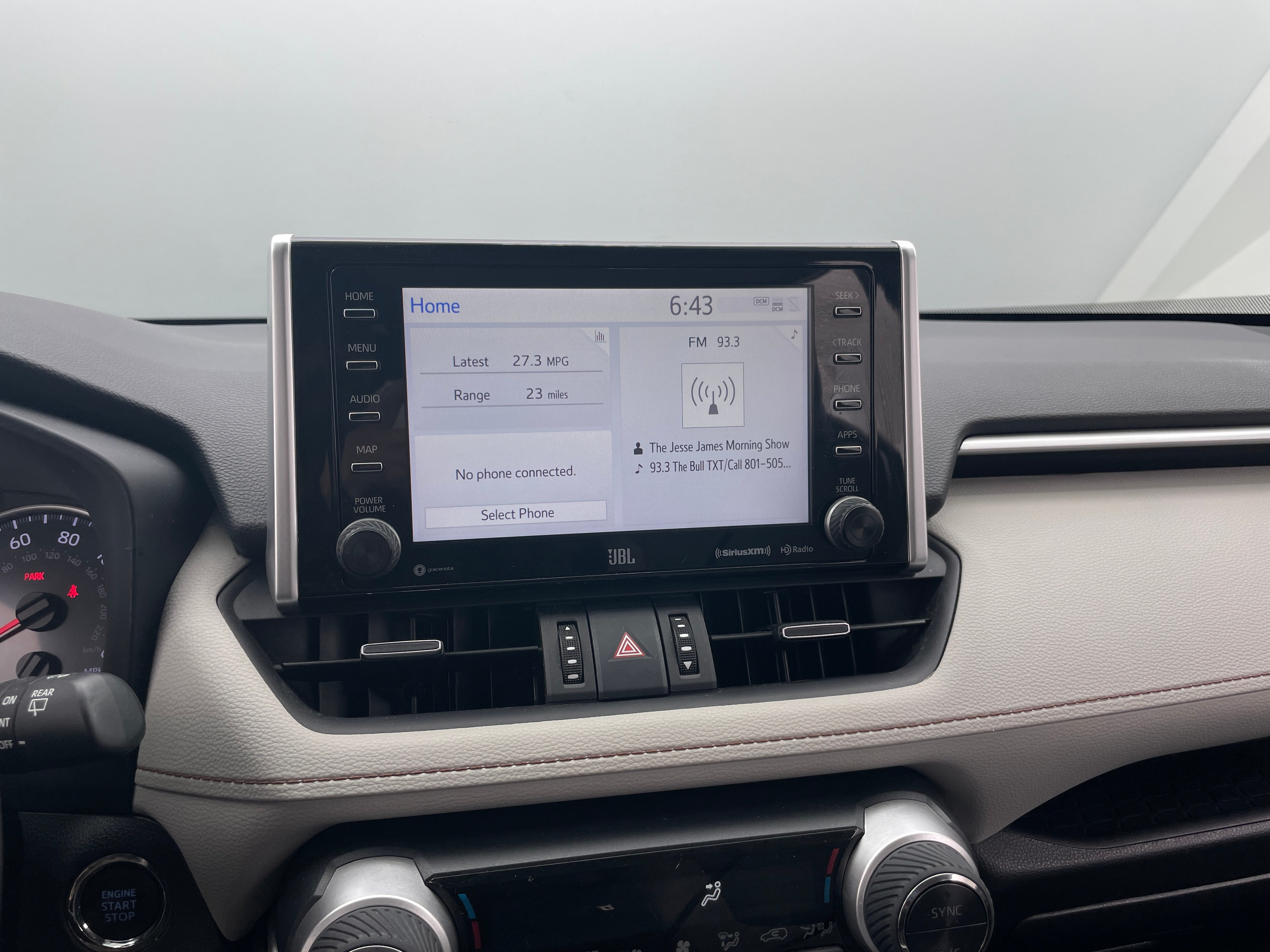 2021 Toyota RAV4 XLE Premium 3