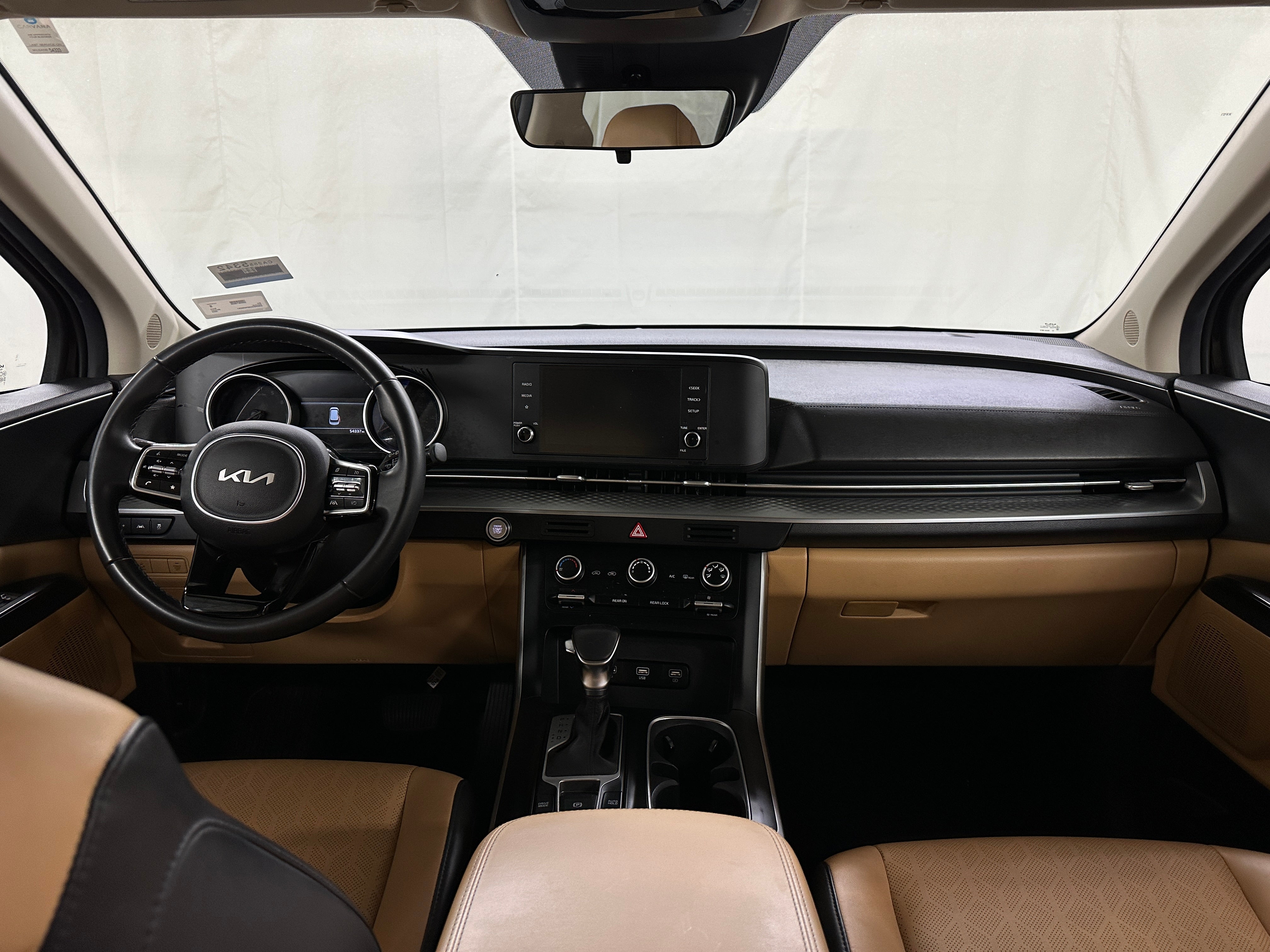 2023 Kia Carnival LX 2