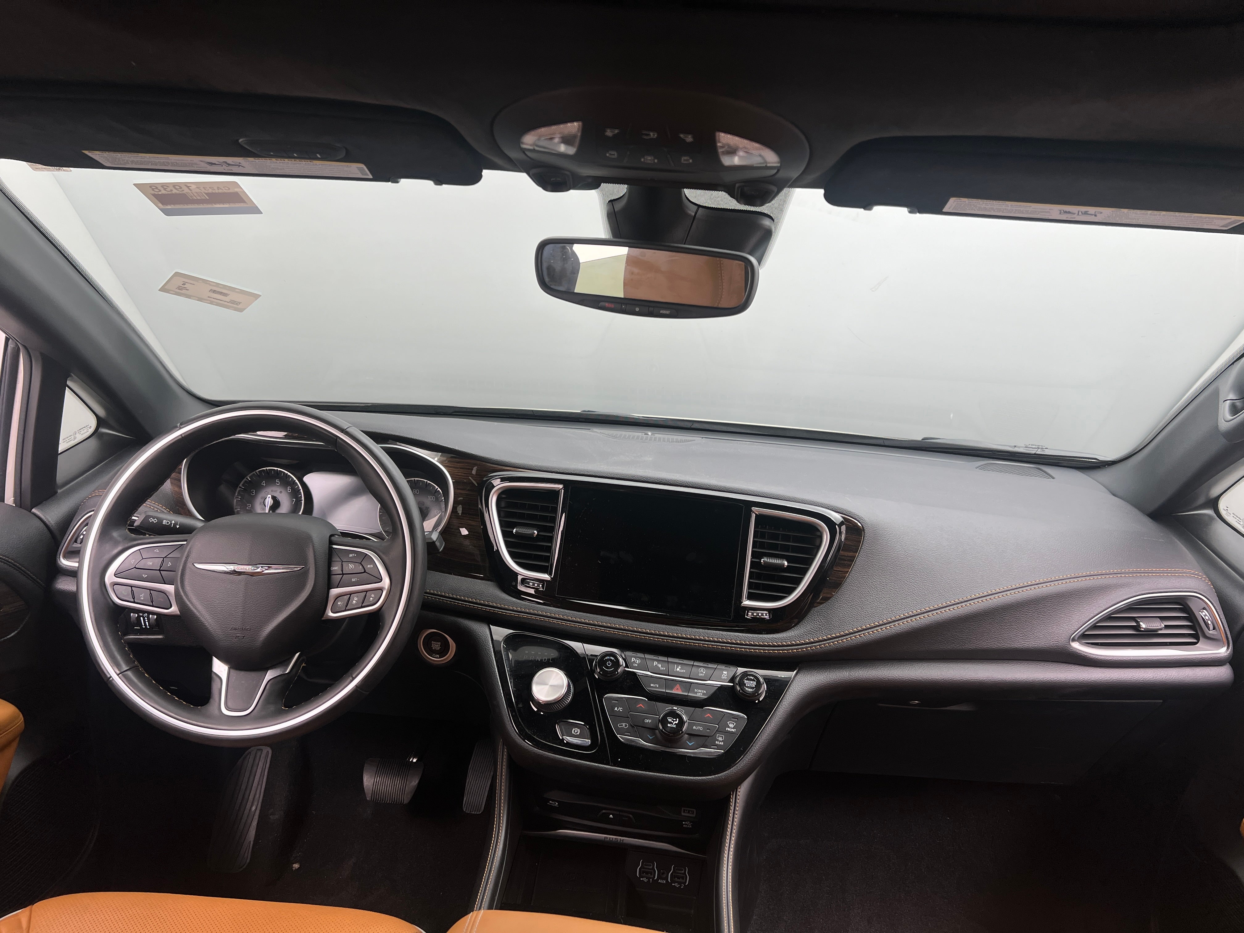 2021 Chrysler Pacifica Pinnacle 2