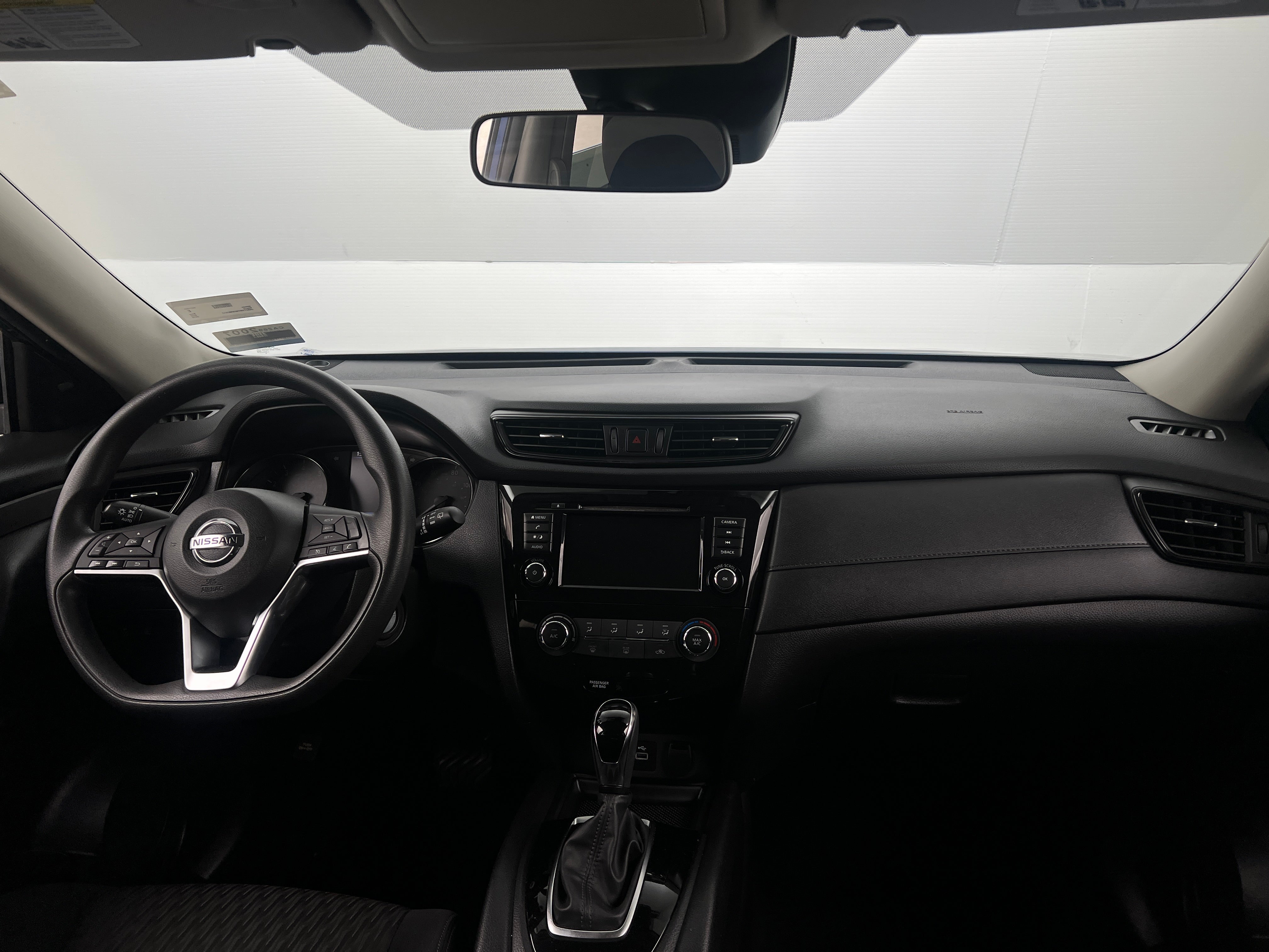 2019 Nissan Rogue S 3