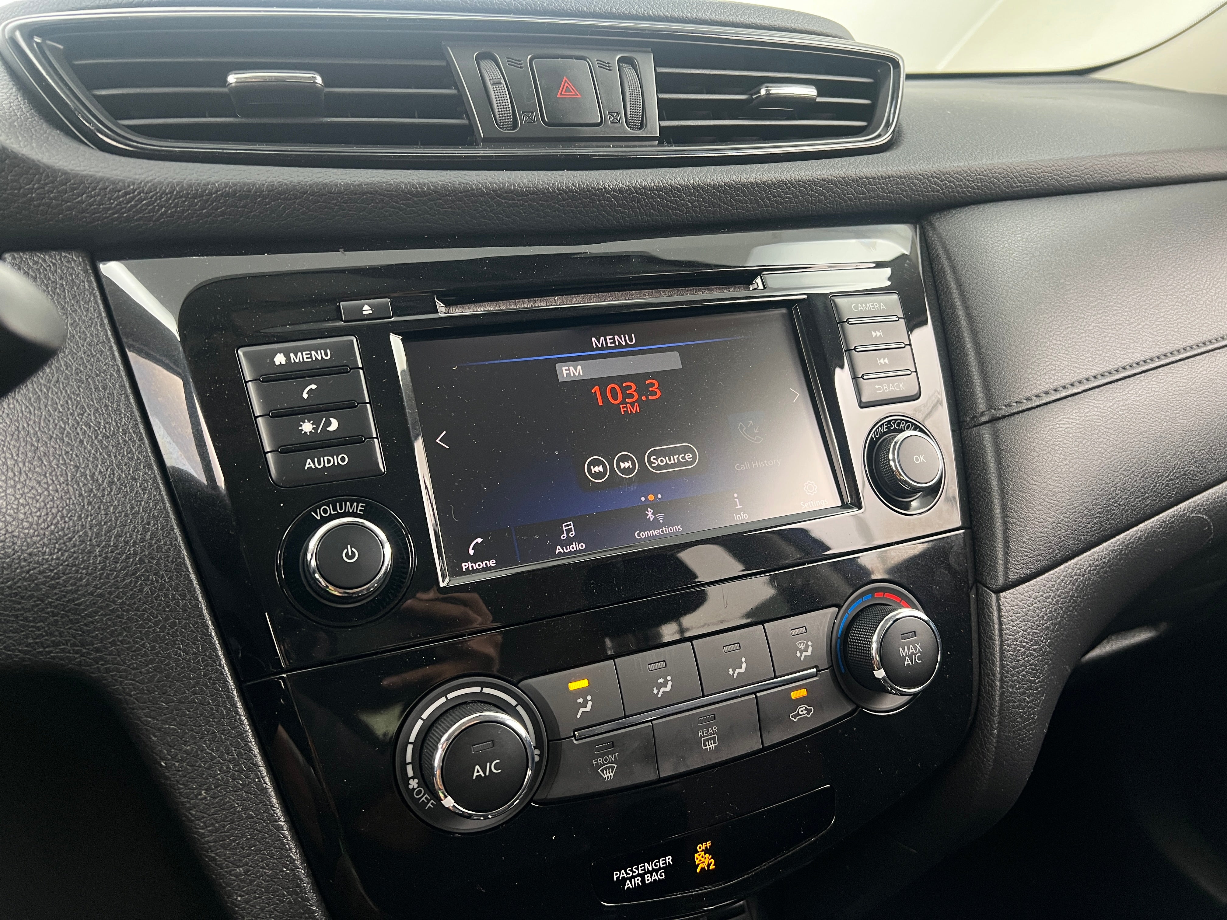 2019 Nissan Rogue S 4