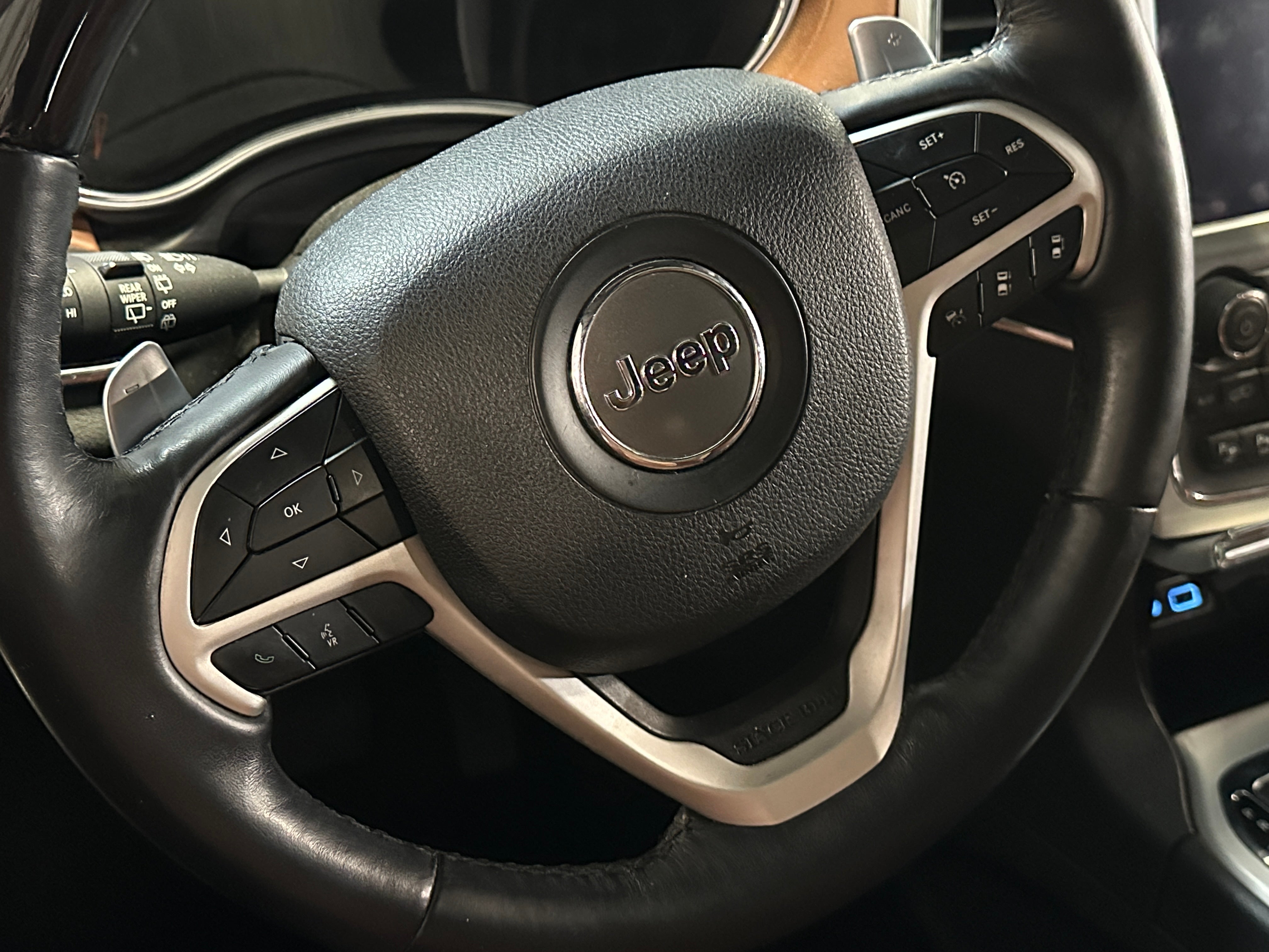 2018 Jeep Grand Cherokee Summit 4