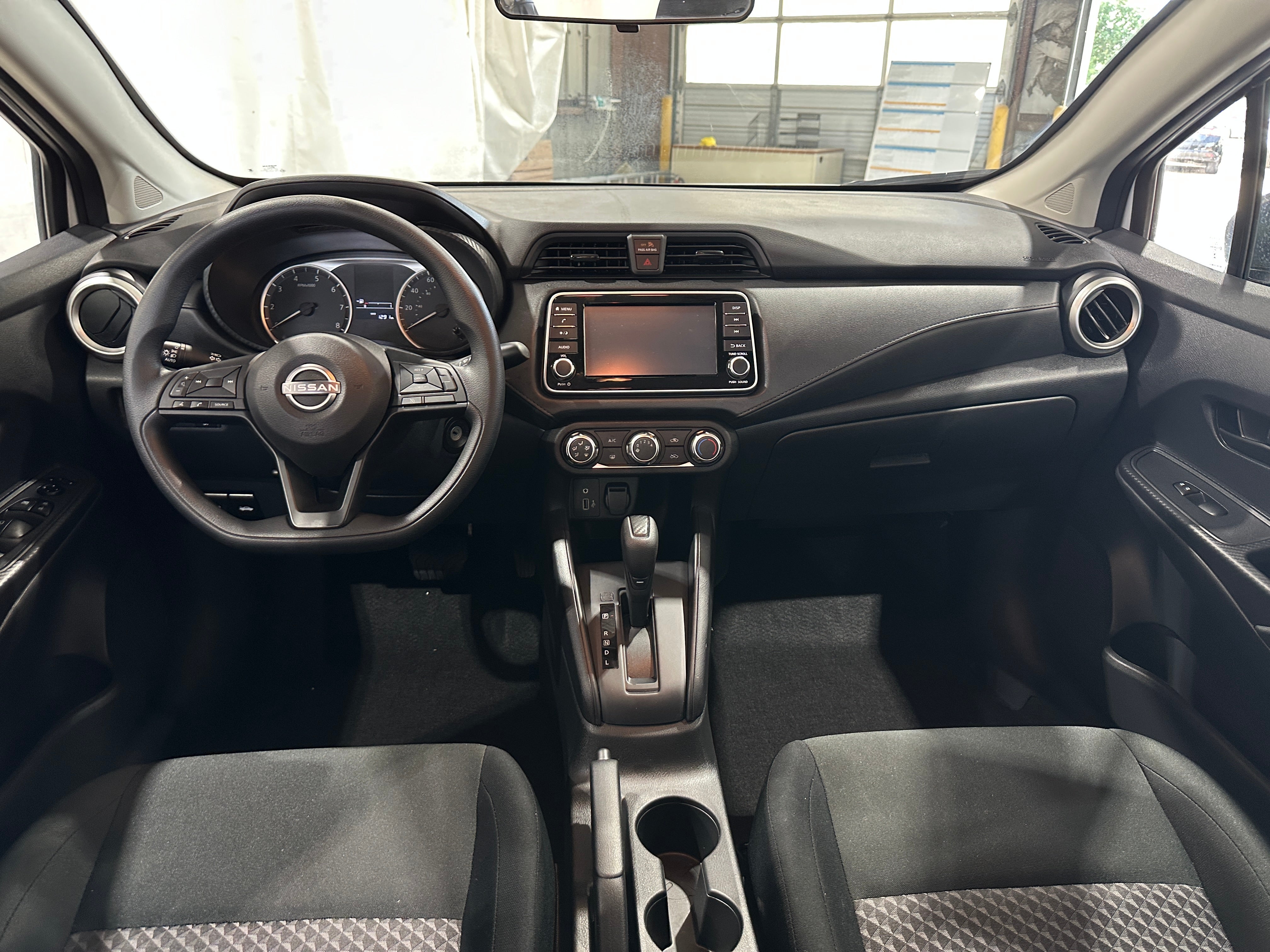 2024 Nissan Versa S 3