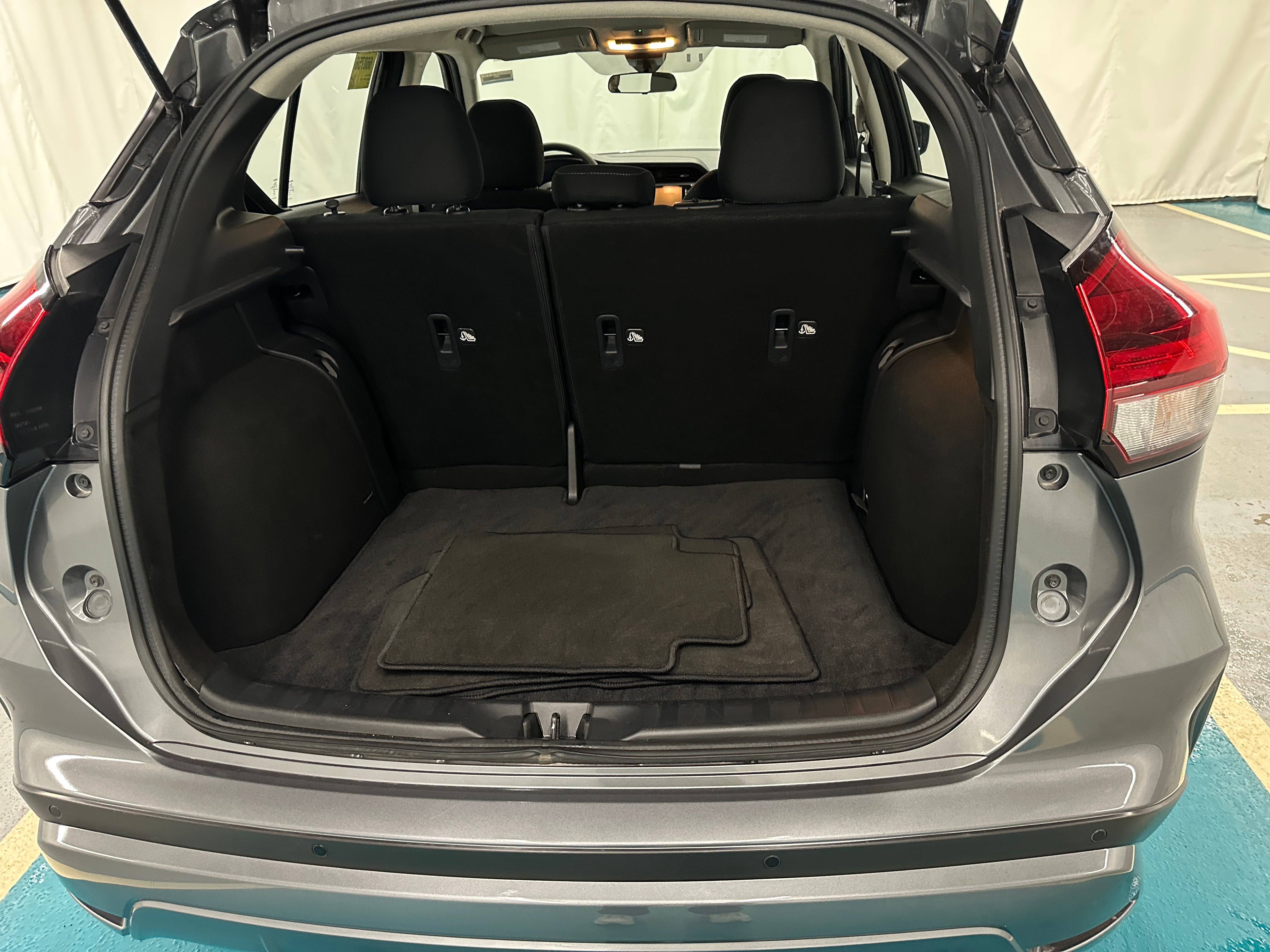 2024 Nissan Kicks SV 7