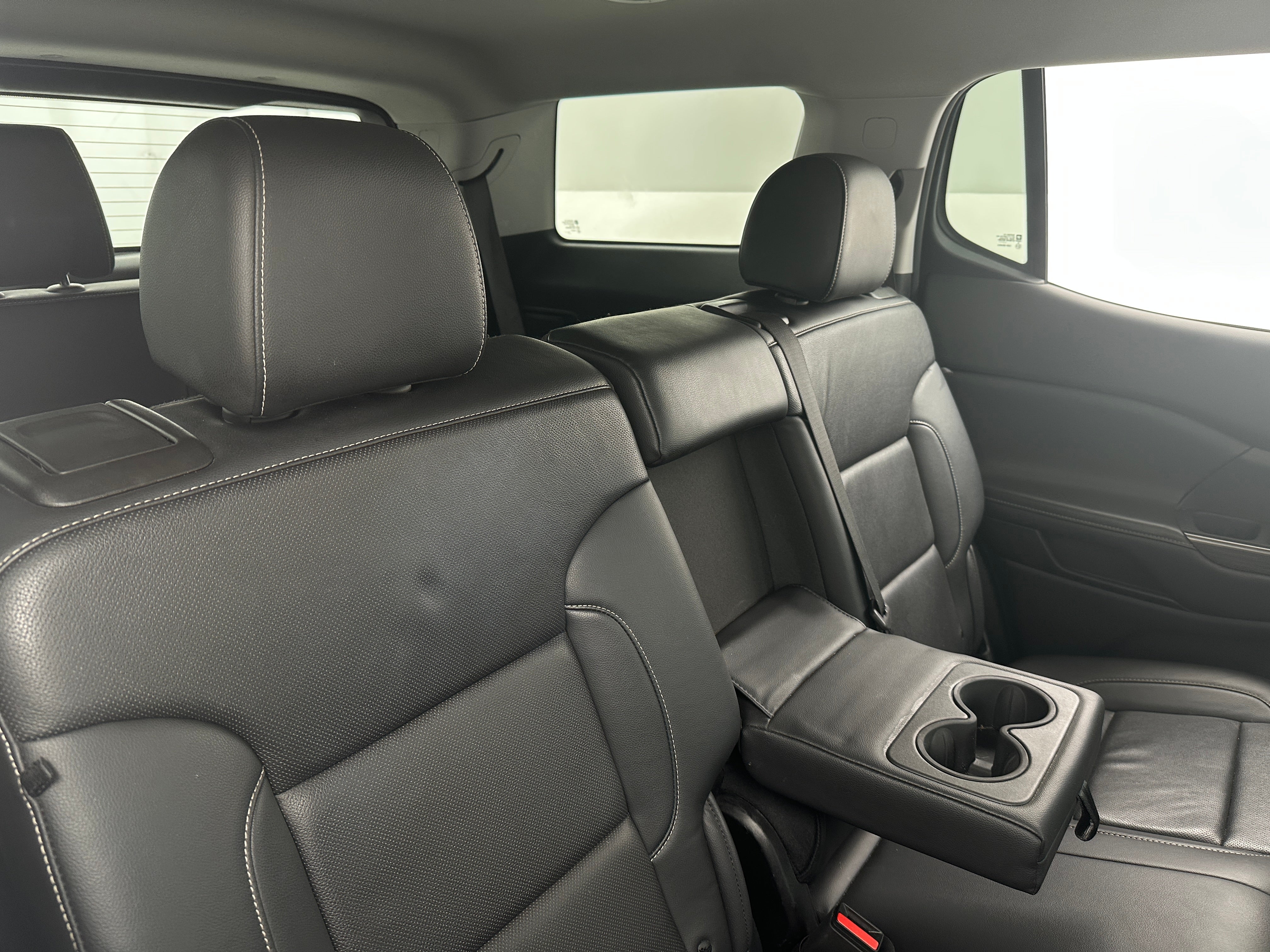 2023 GMC Acadia SLT 5