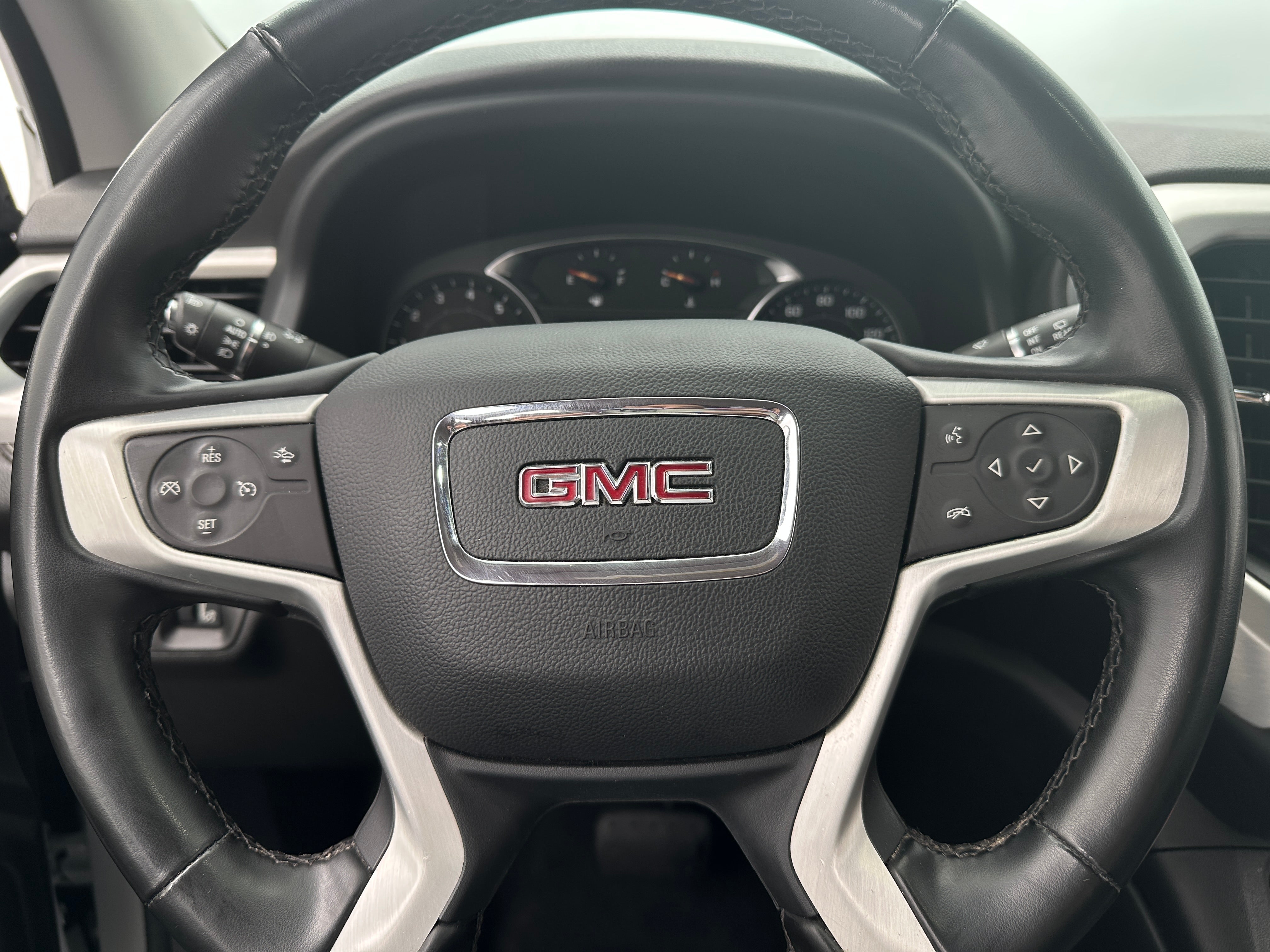 2023 GMC Acadia SLT 4