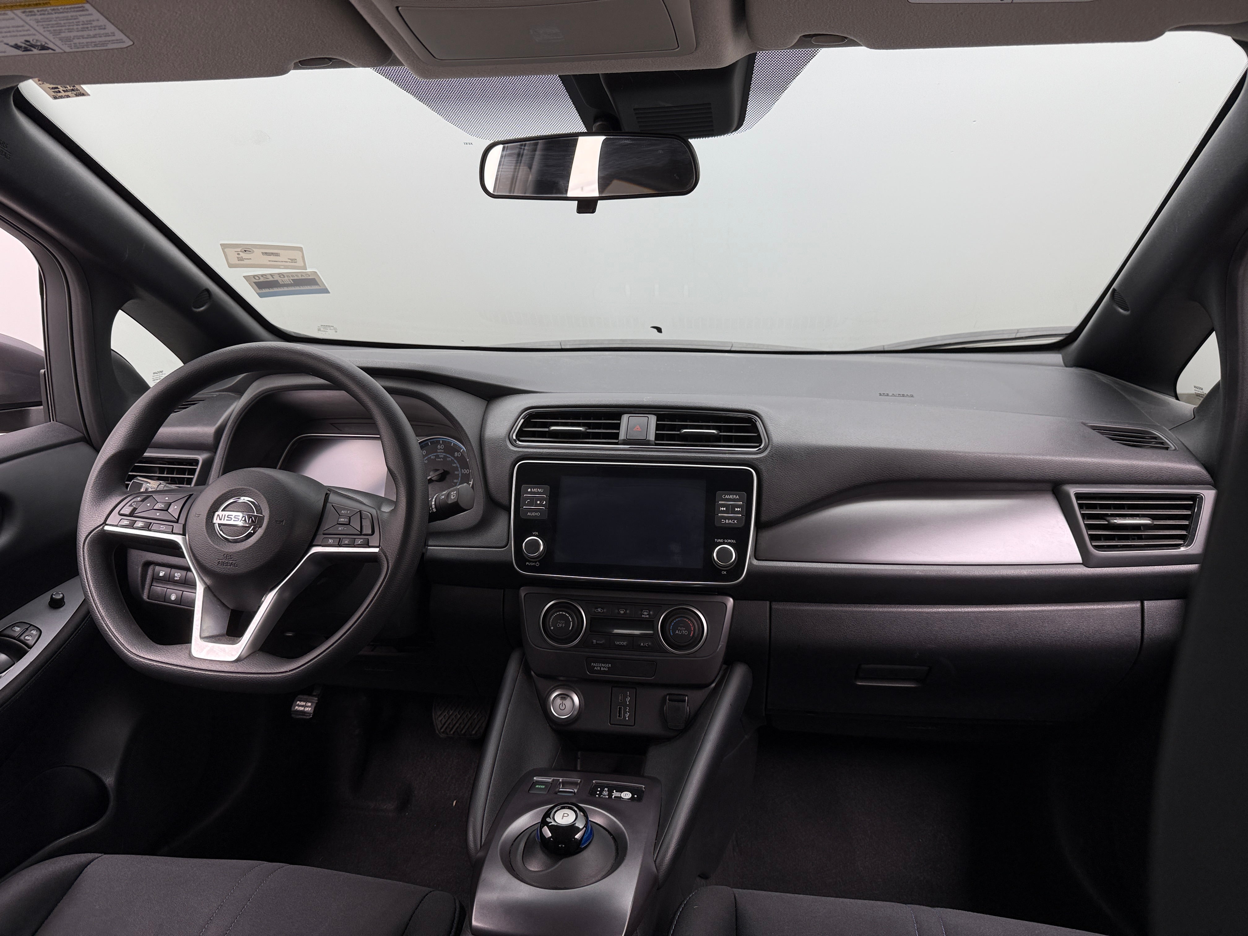 2020 Nissan Leaf S 3