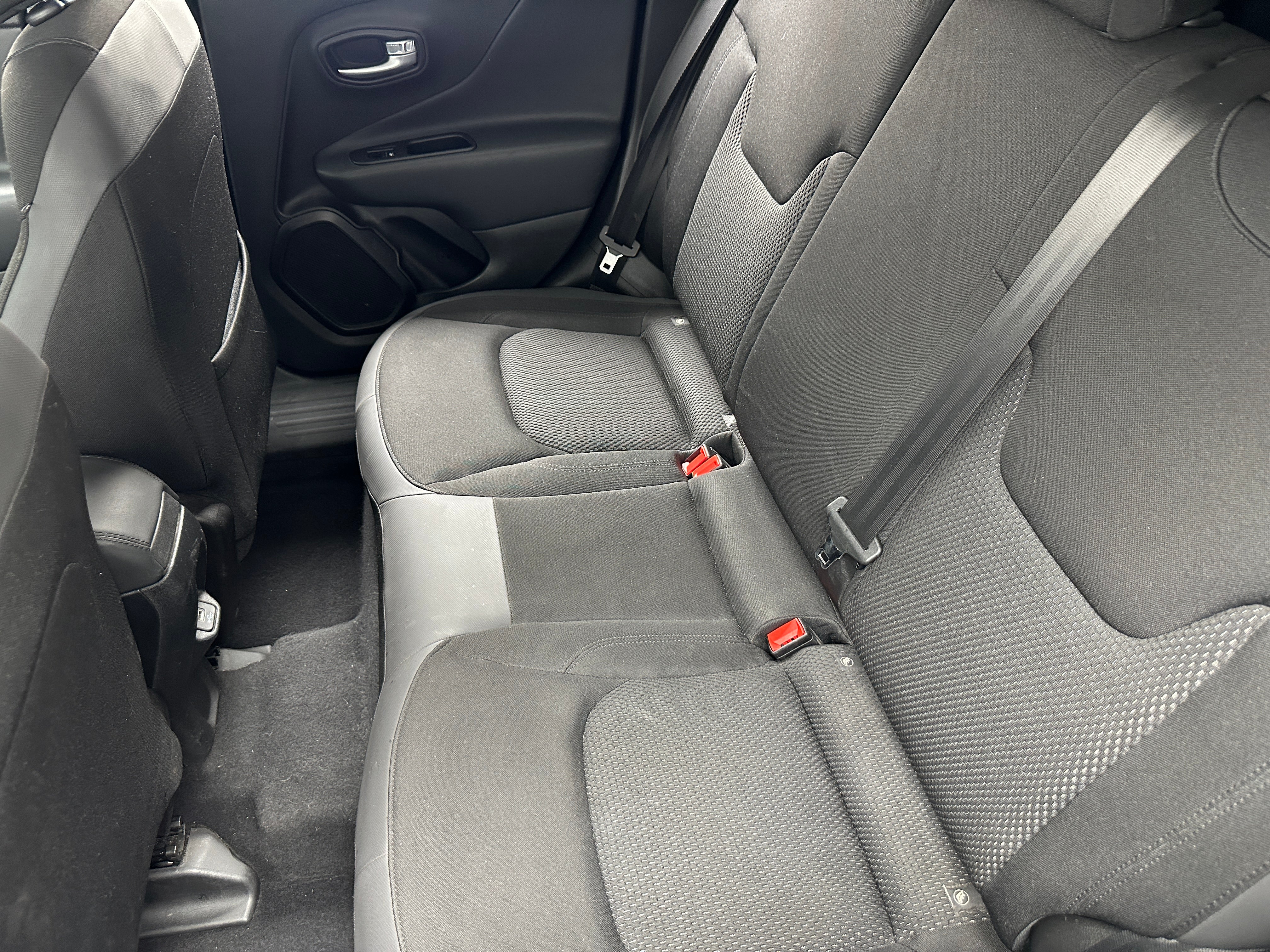 2019 Jeep Renegade Altitude 6