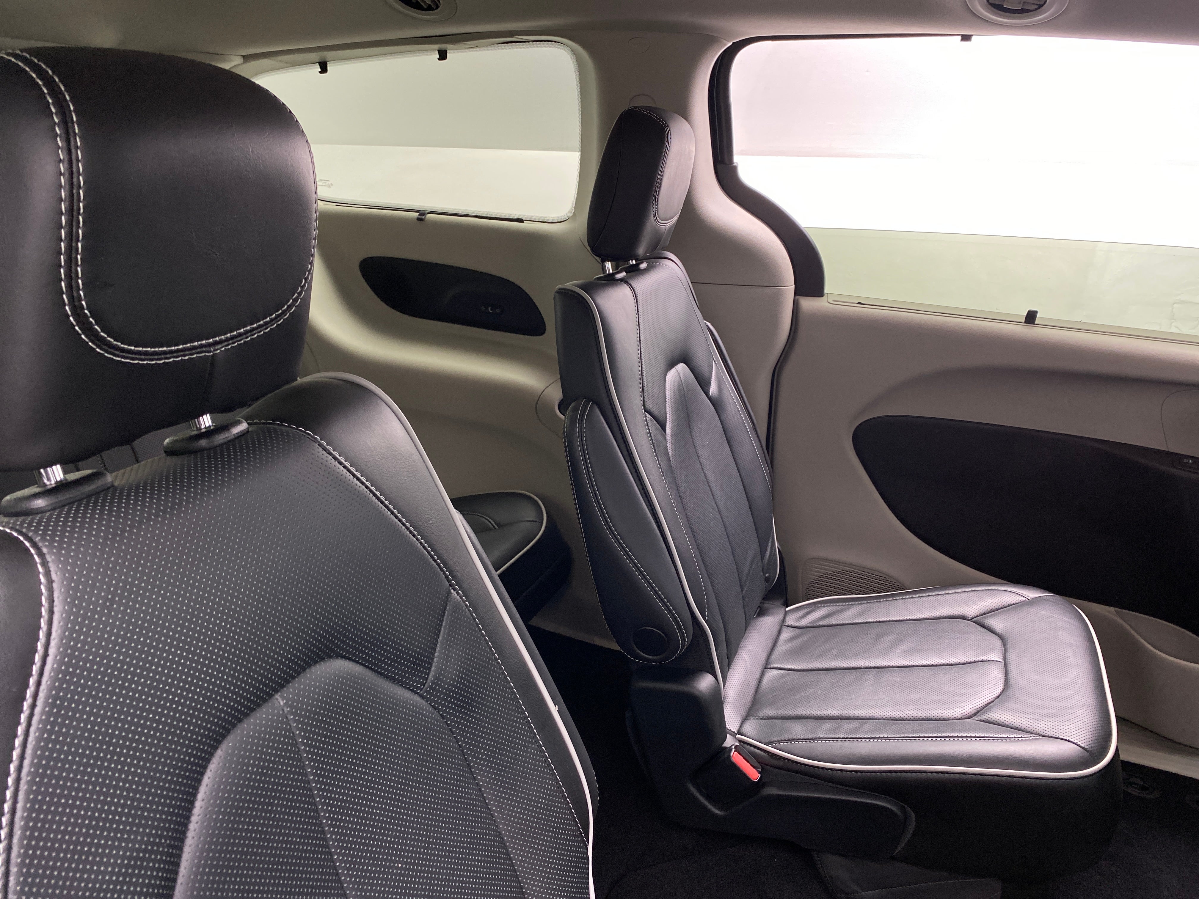 2022 Chrysler Pacifica Limited 5