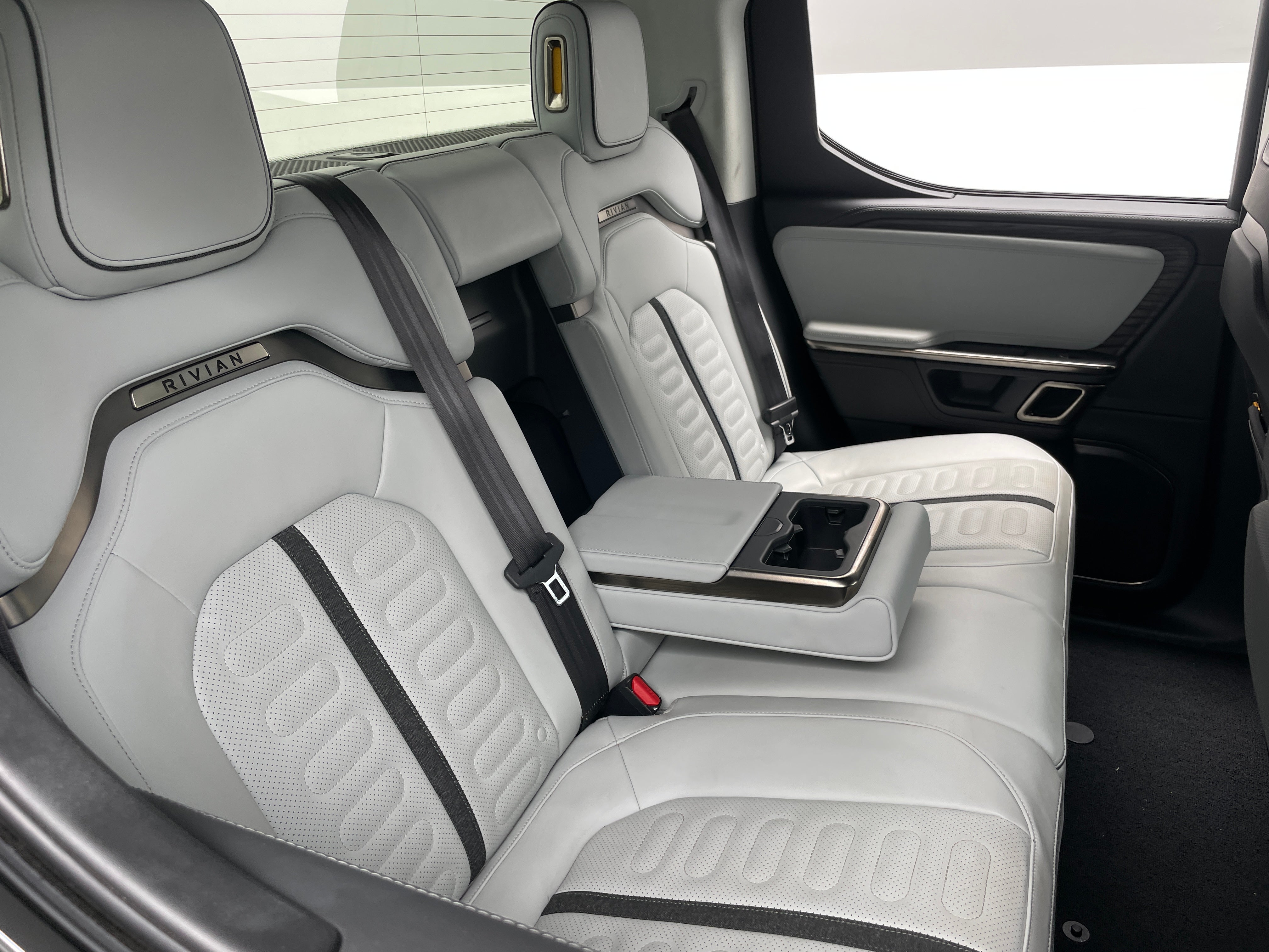2022 Rivian R1T Adventure 5