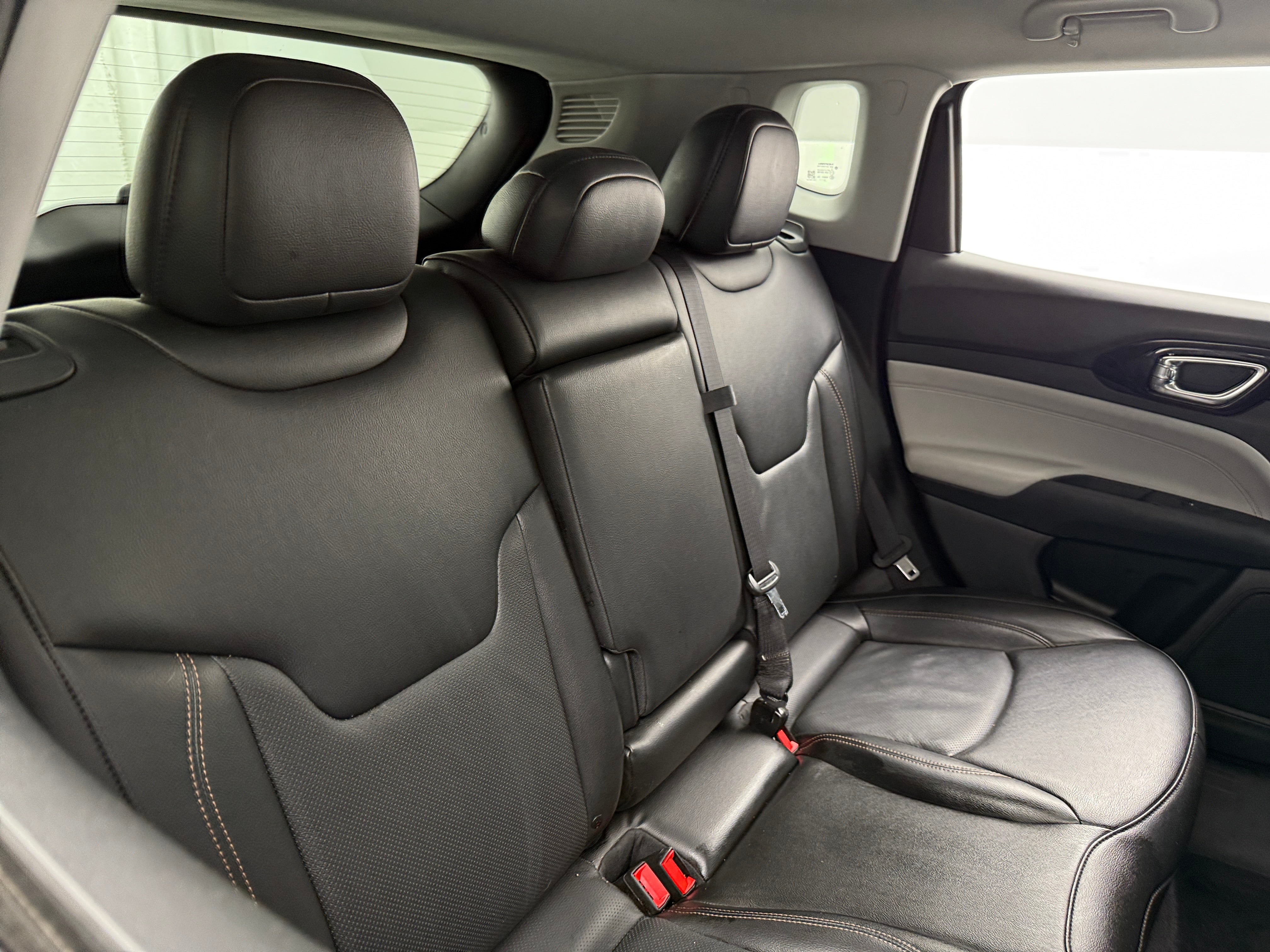 2022 Jeep Compass Limited 5