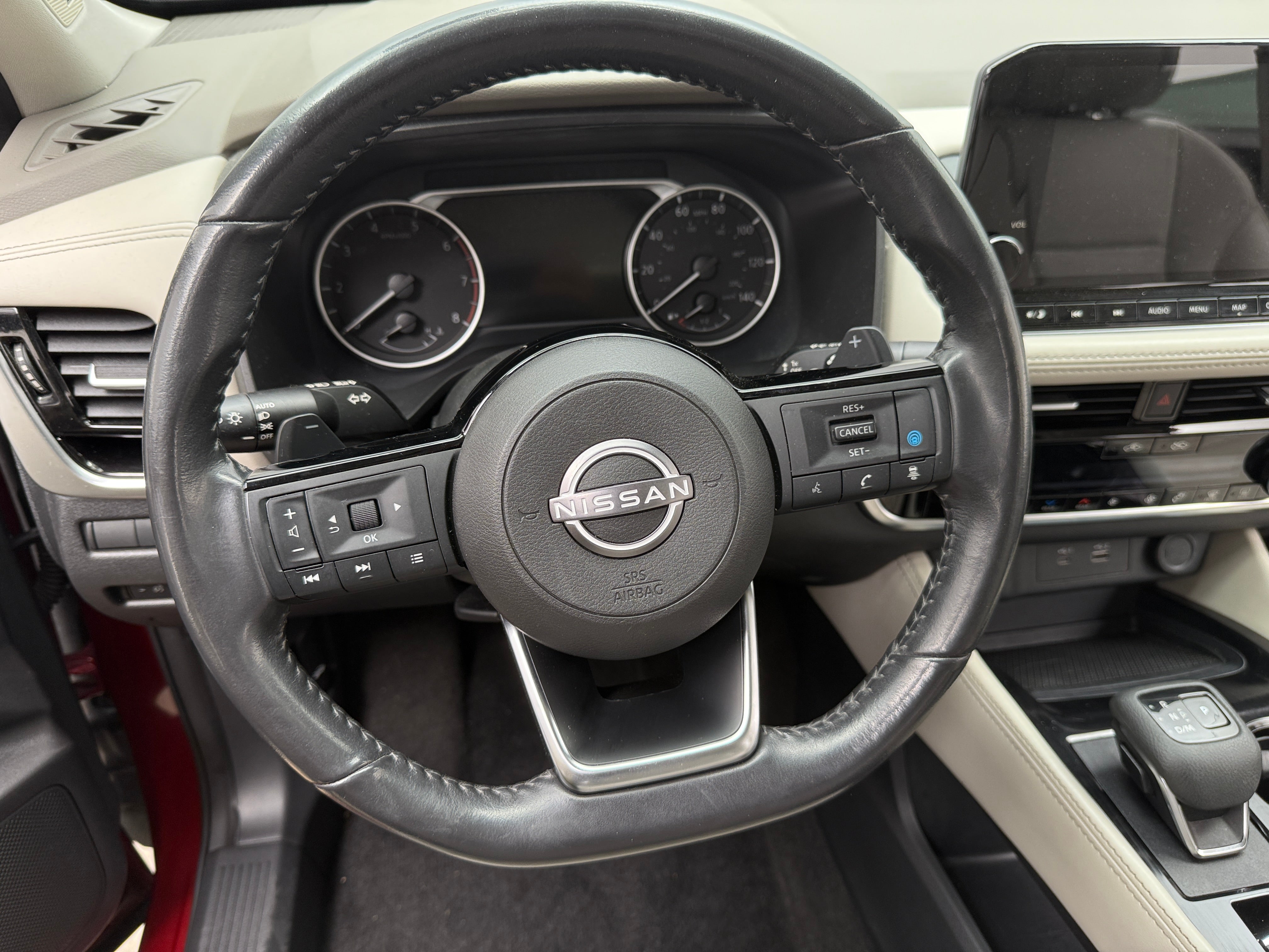 2023 Nissan Rogue SL 4