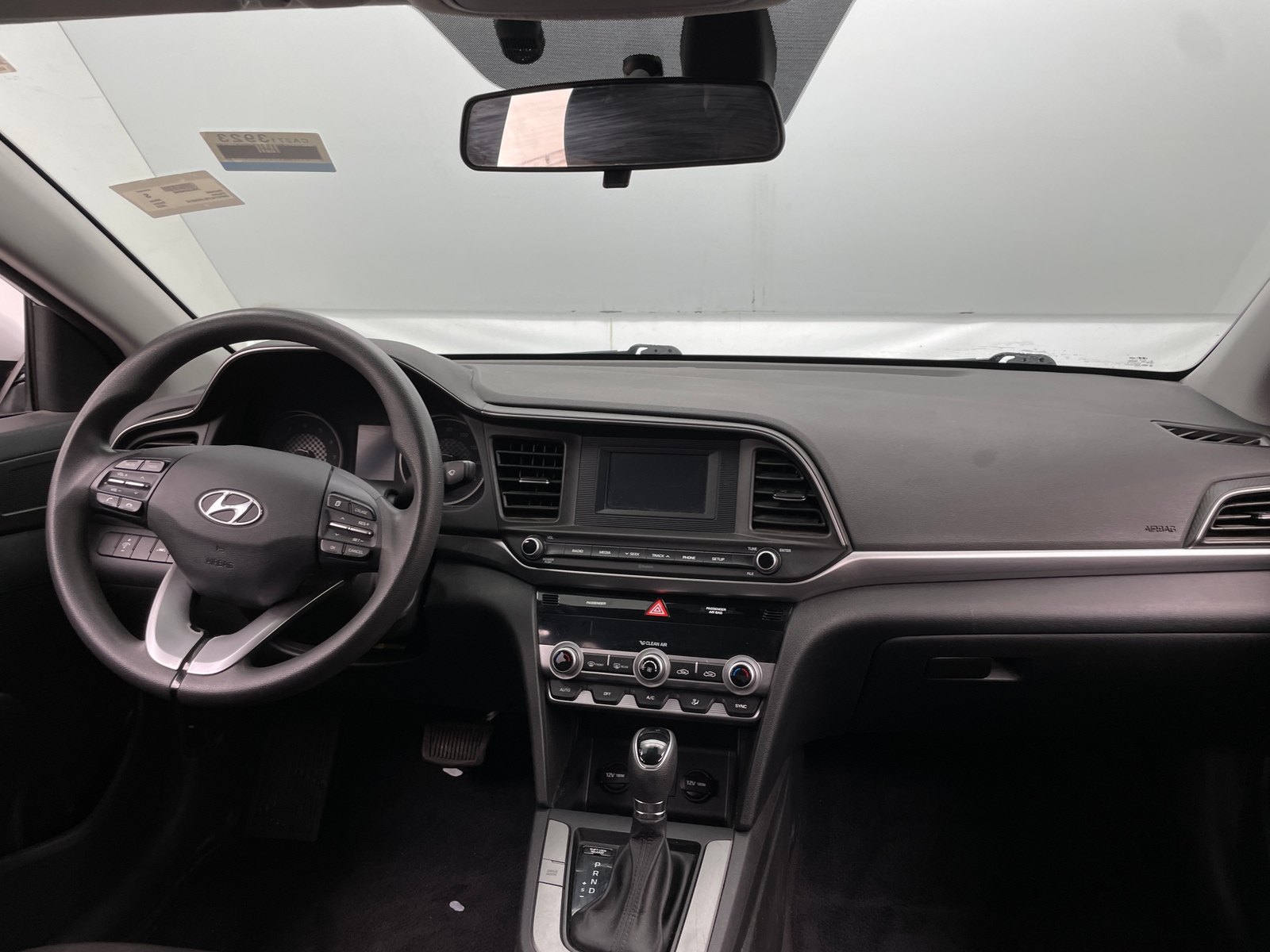 Thumbnail: 2020 Hyundai Elantra - 3