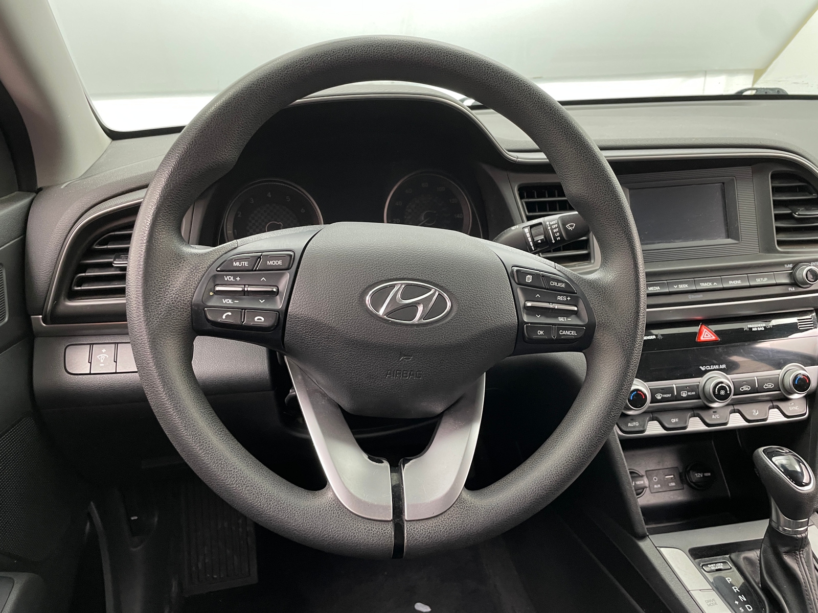 Thumbnail: 2020 Hyundai Elantra - 5
