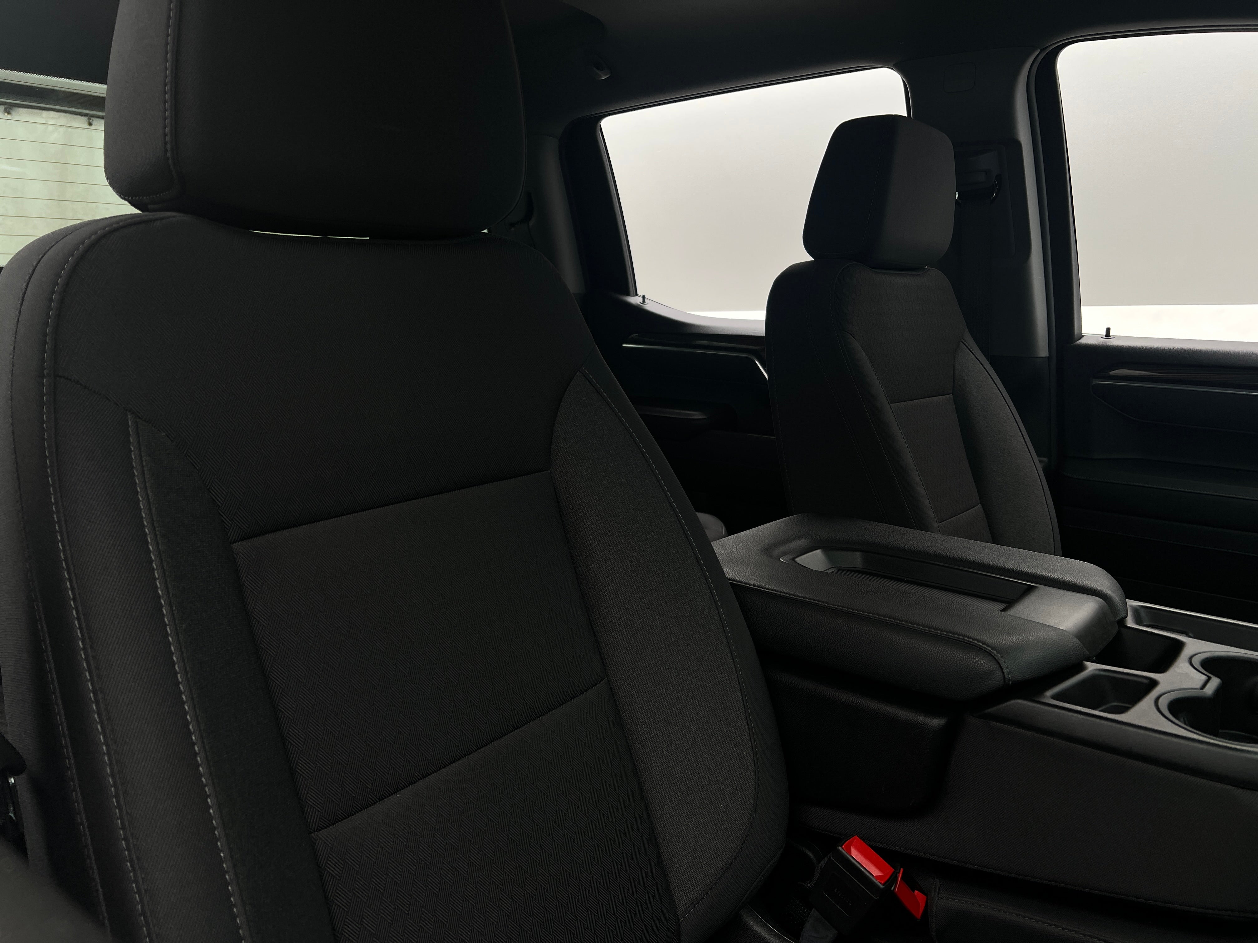 2025 Chevrolet Silverado 1500 LT 2