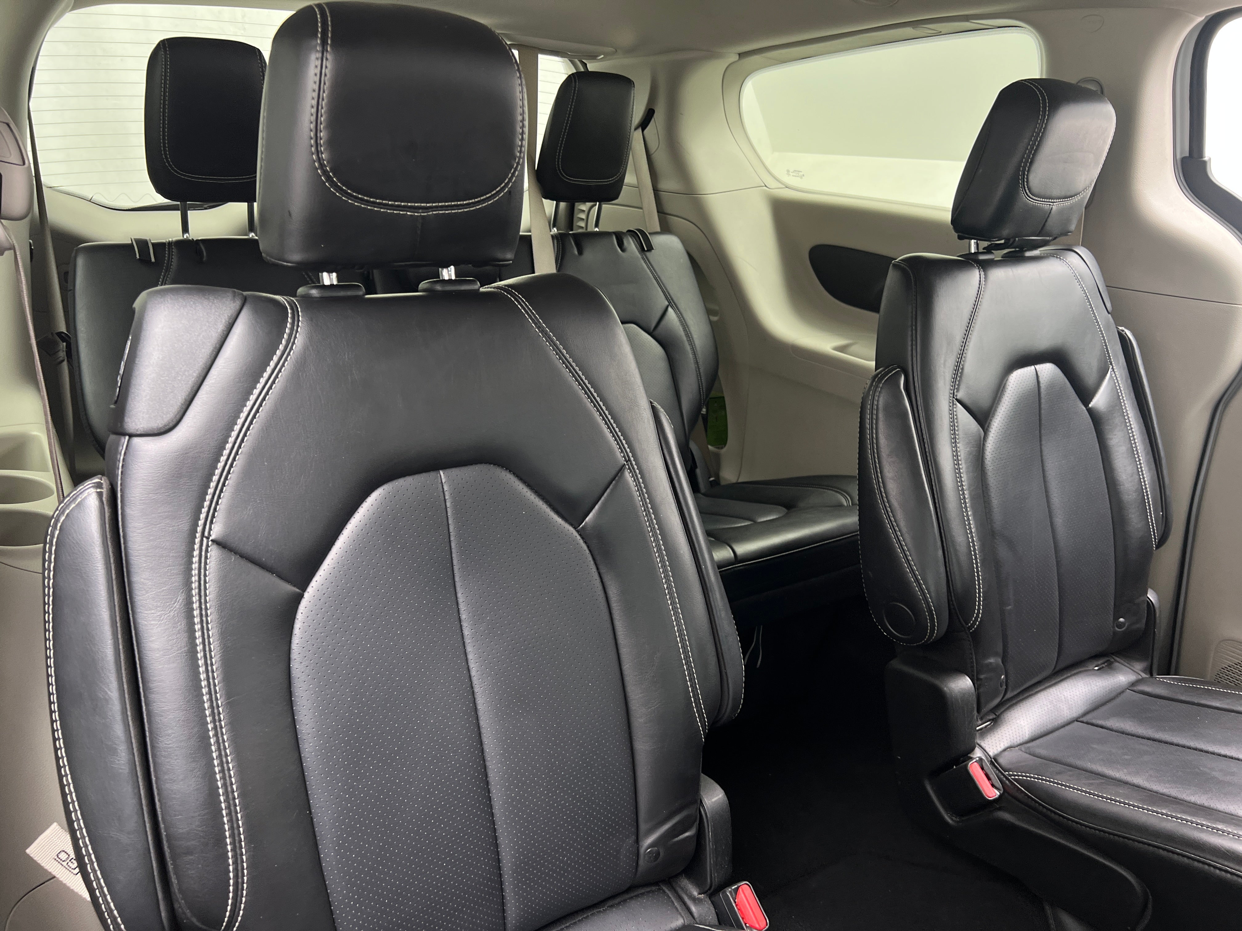 2023 Chrysler Pacifica Touring L 5