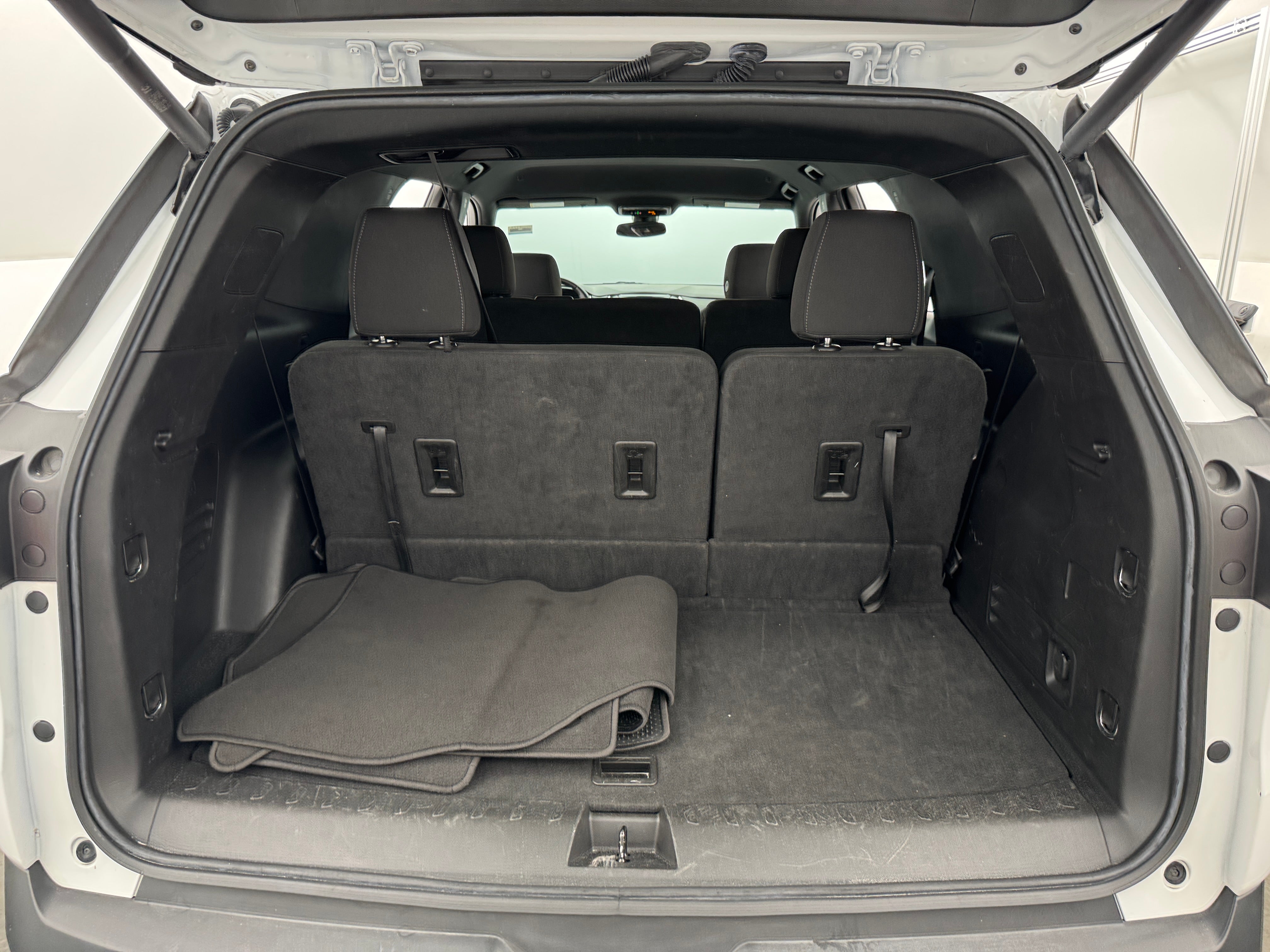 2023 Chevrolet Traverse LT 7