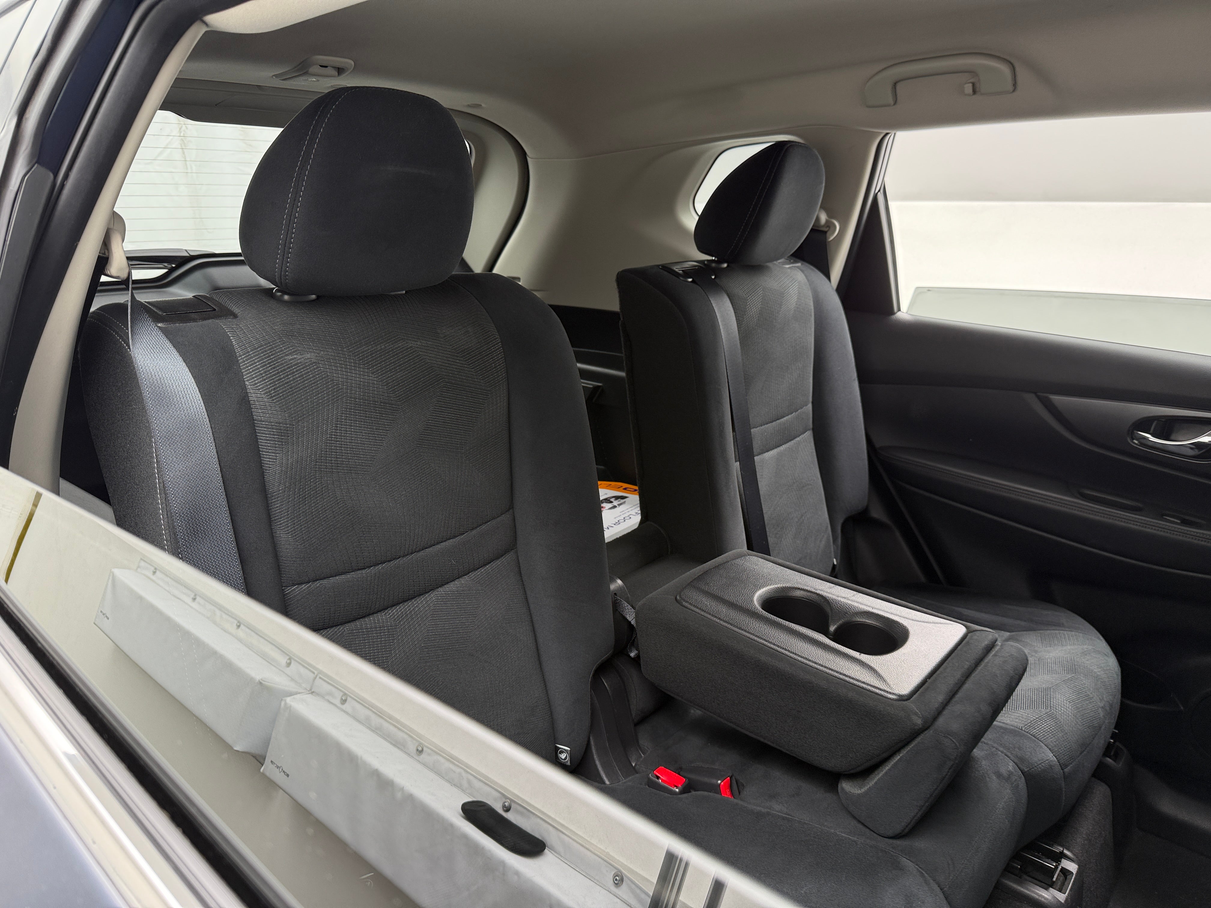 2016 Nissan Rogue SV 6