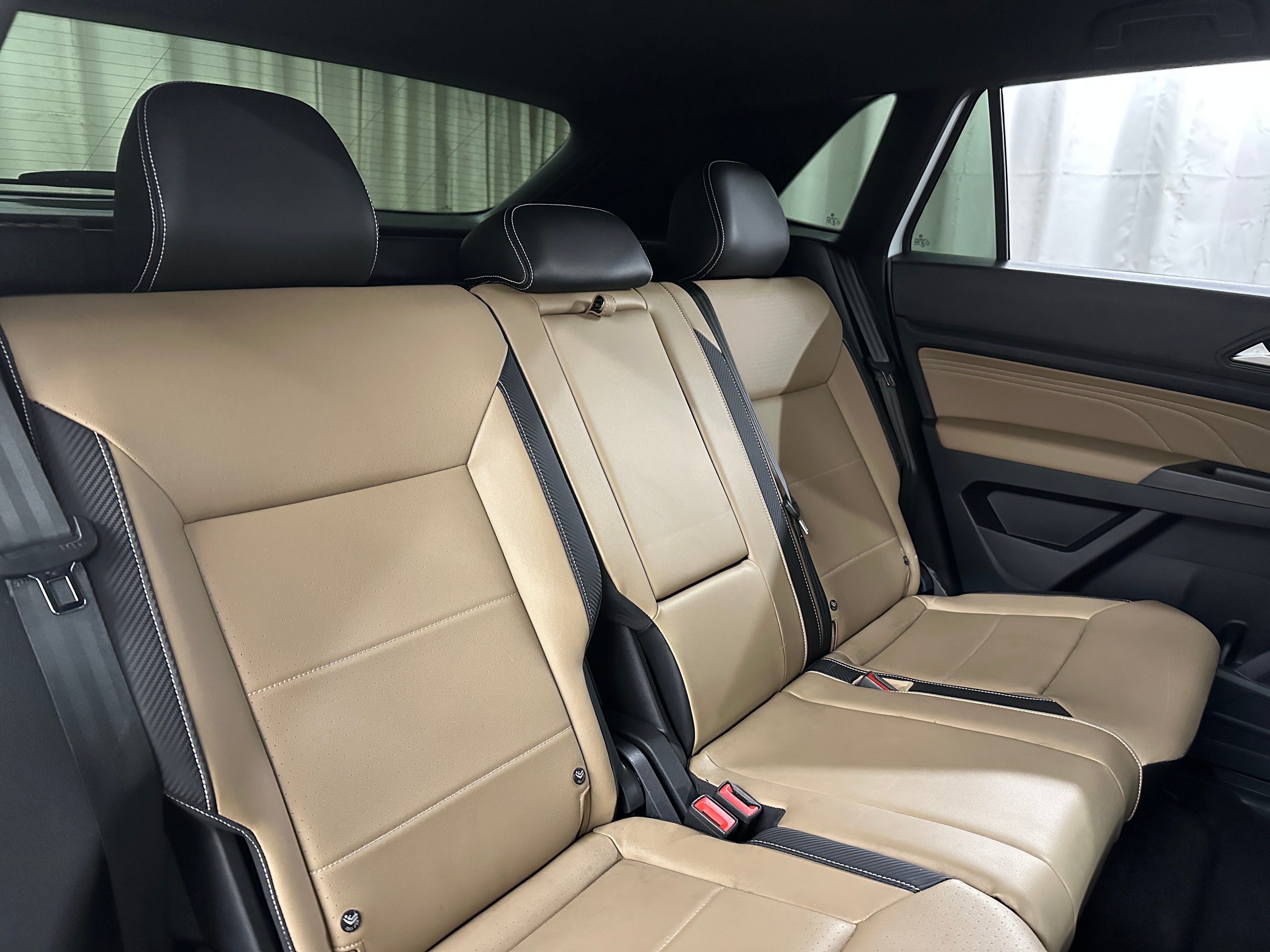 2022 Volkswagen Atlas SEL 5
