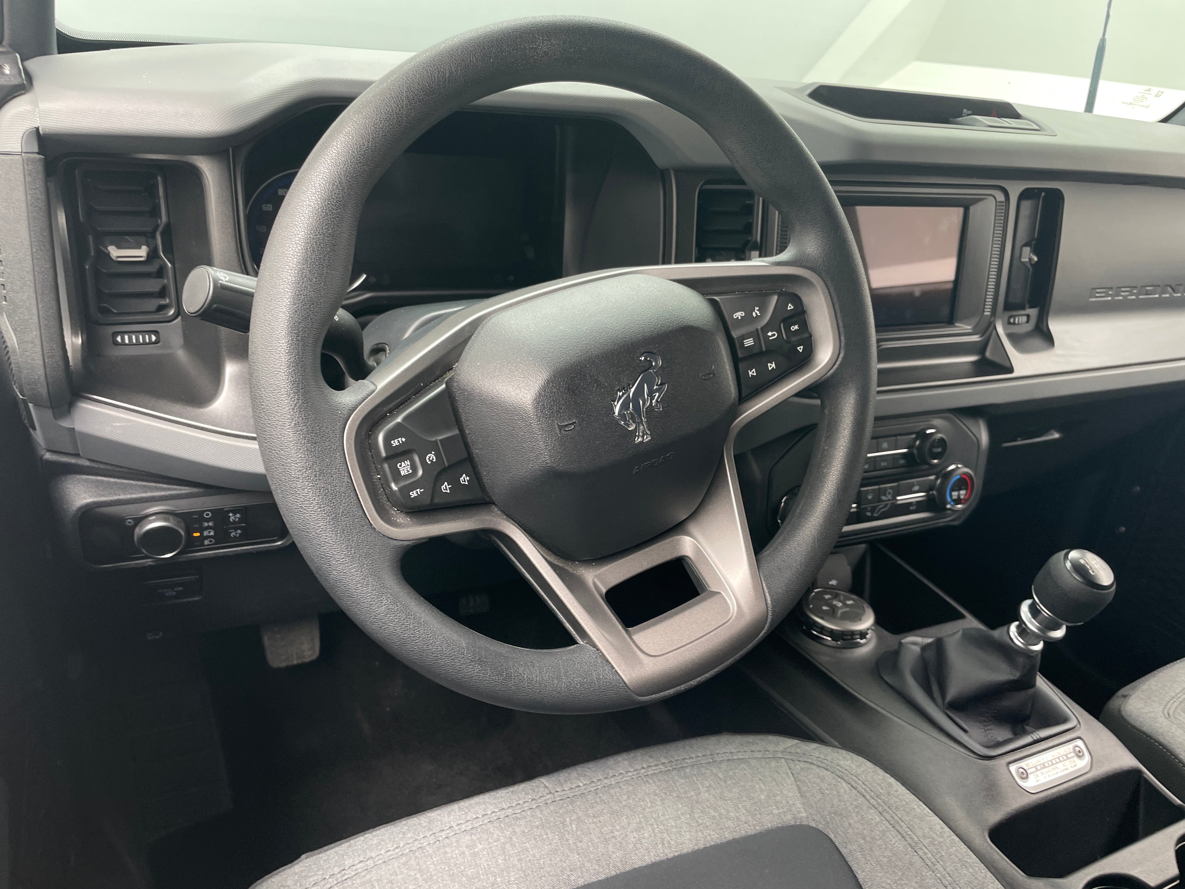2023 Ford Bronco Base 5
