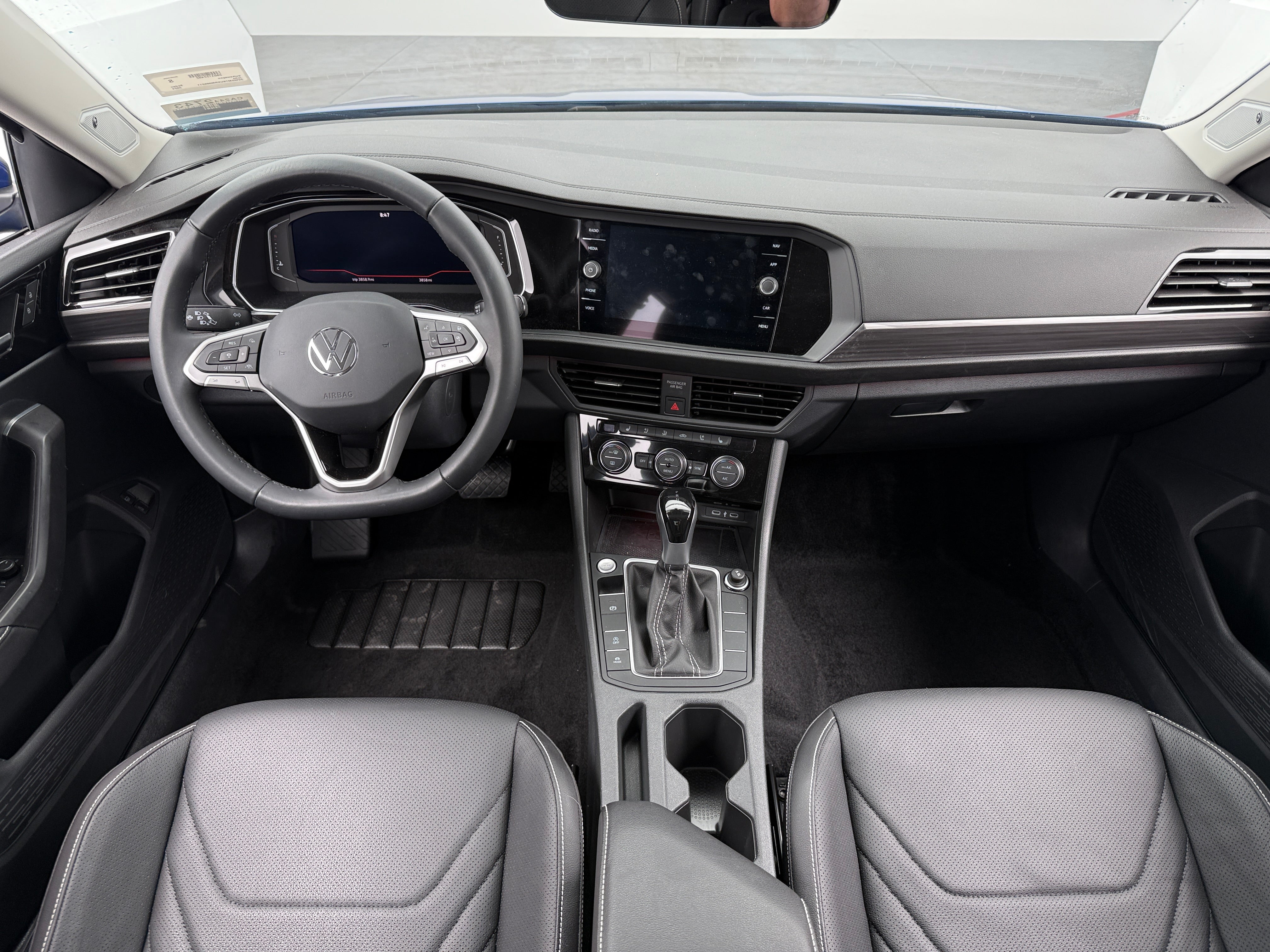 2024 Volkswagen Jetta SEL 2