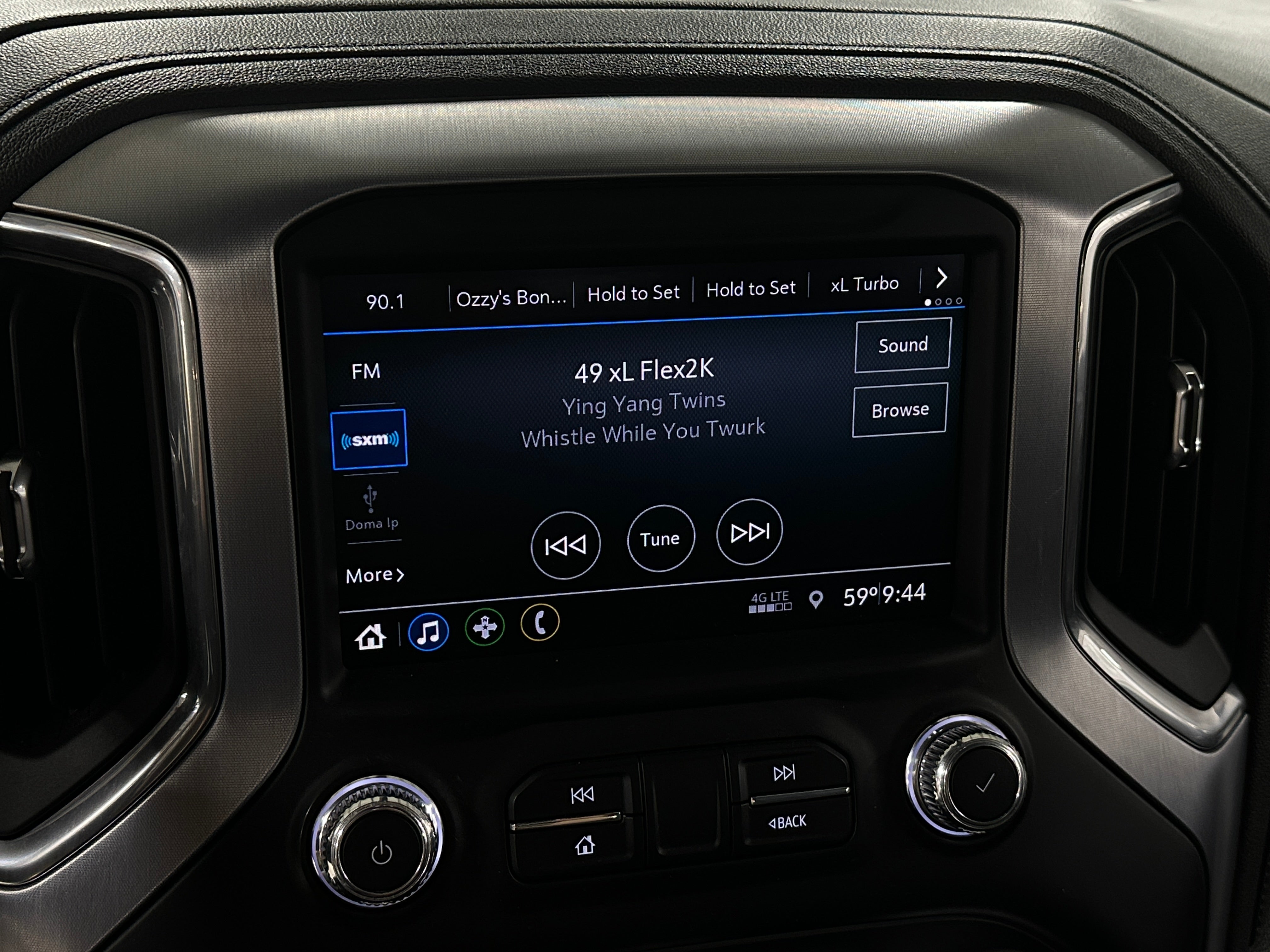 2021 GMC Sierra 1500 Elevation 4