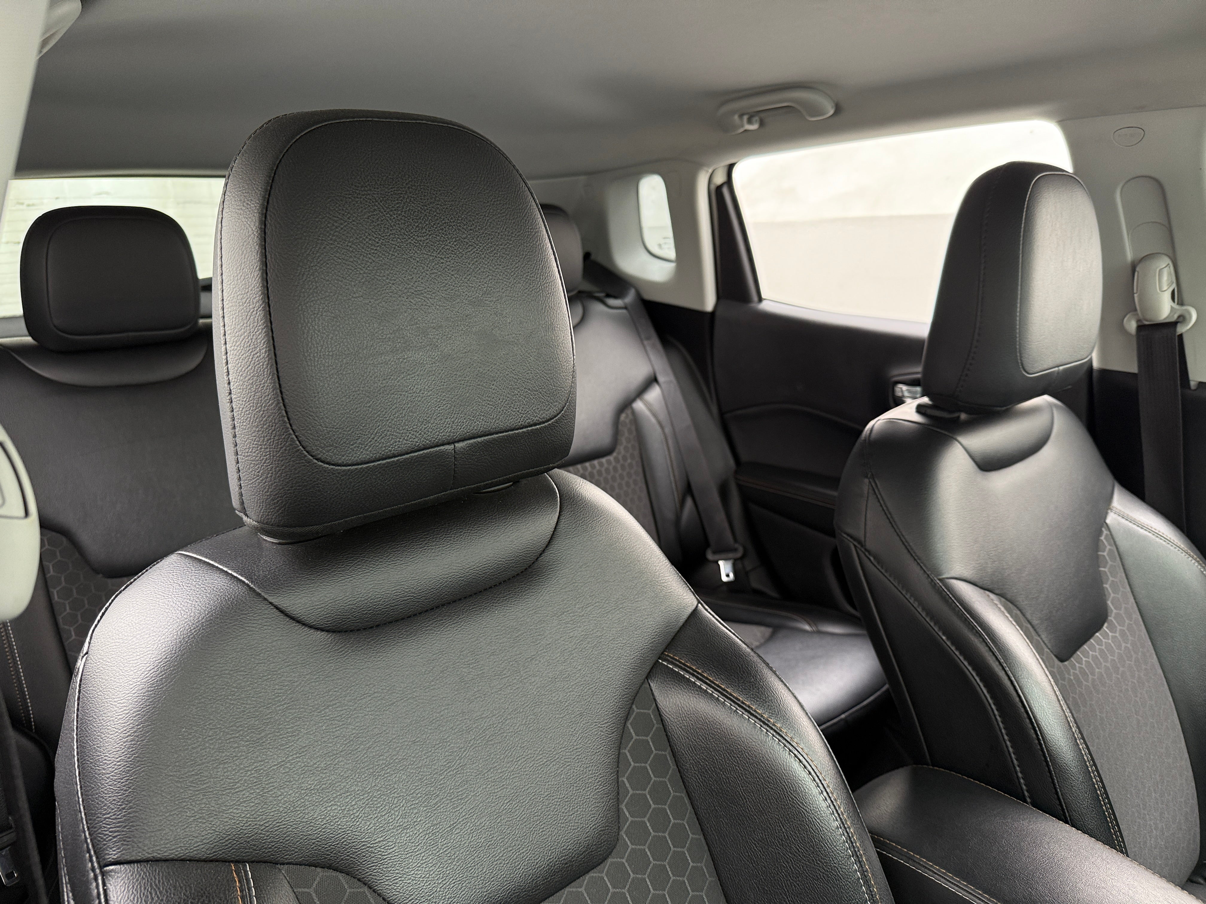 2018 Jeep Compass Latitude 2